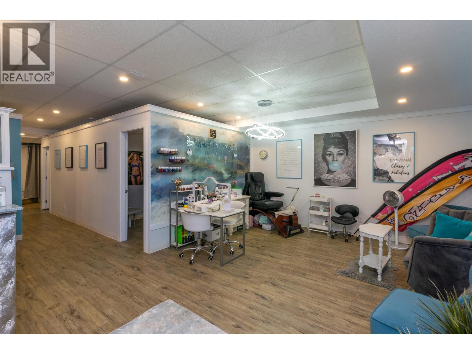 261 Alexander Street Ne, Salmon Arm, British Columbia  V1E 4N3 - Photo 5 - 10366096