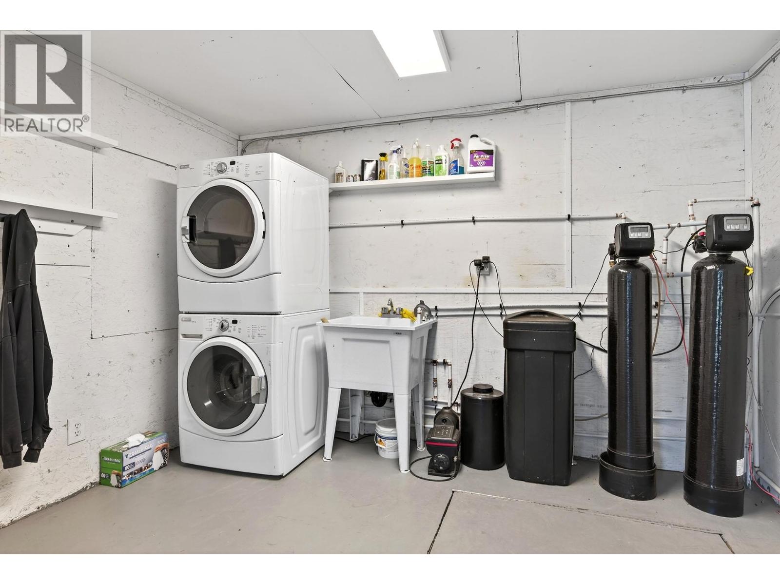 888 Barriere Lakes Road, Barriere, British Columbia  V0E 1E1 - Photo 30 - 10365012