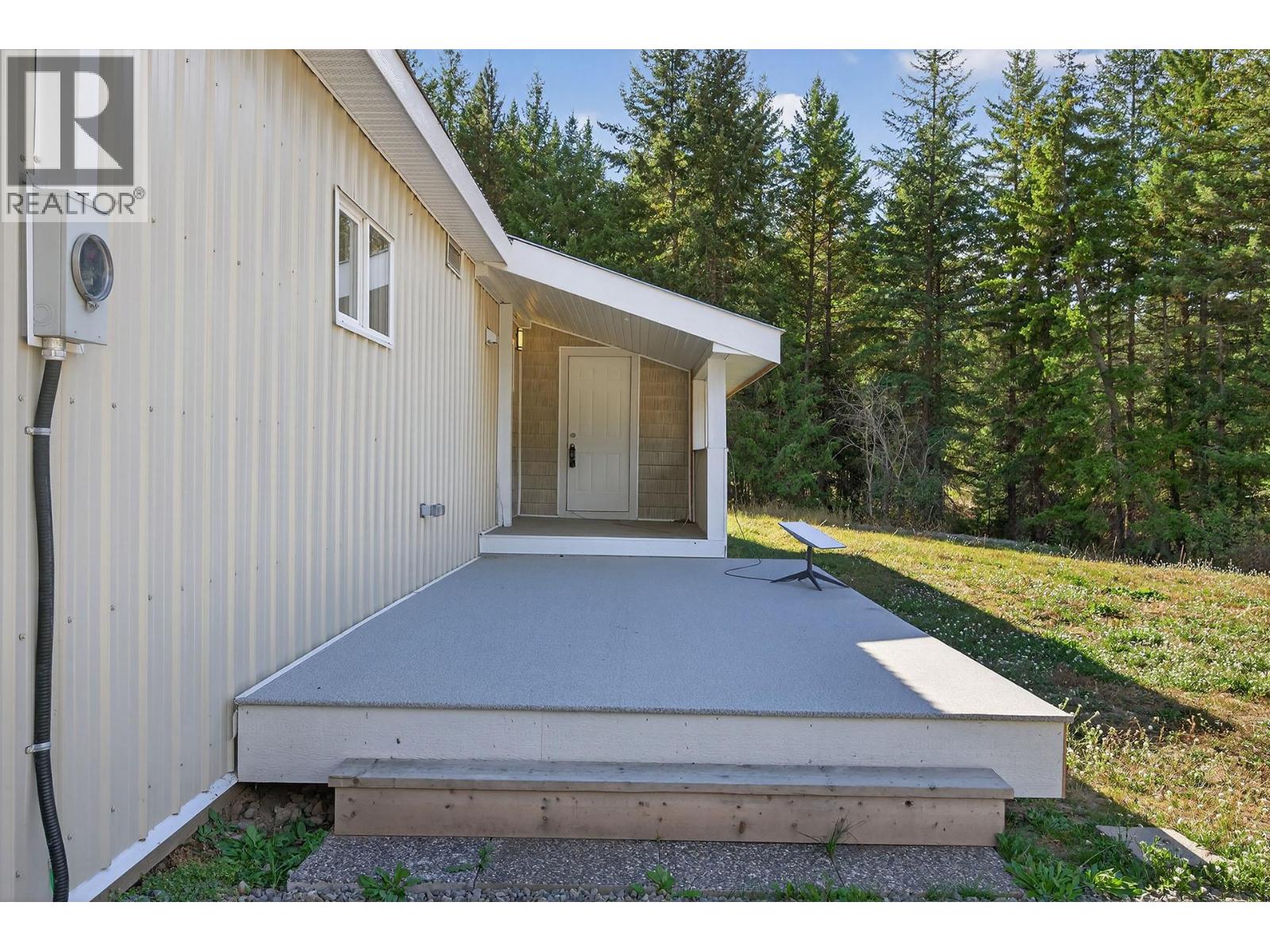 888 Barriere Lakes Road, Barriere, British Columbia  V0E 1E1 - Photo 32 - 10365012