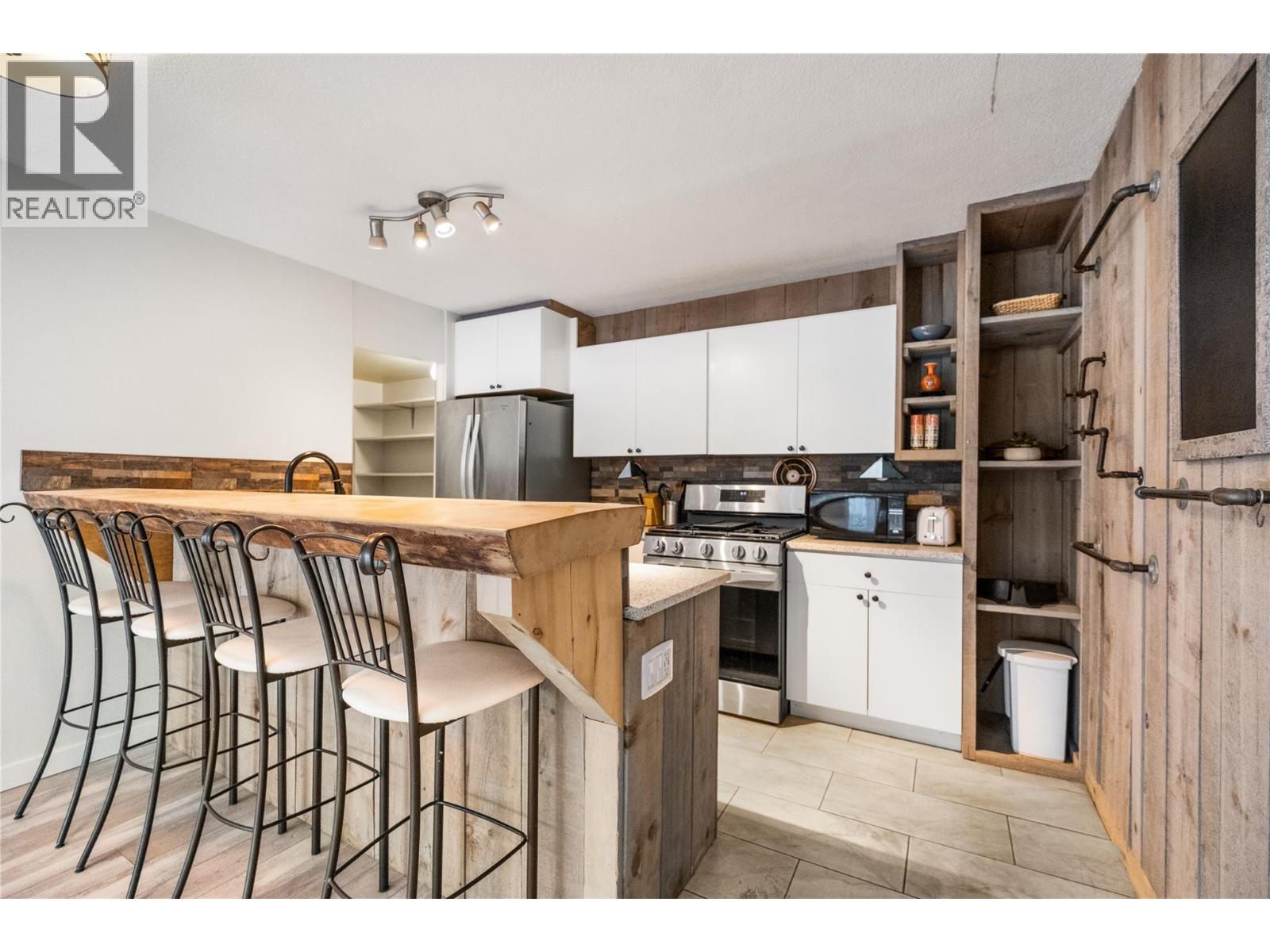 353 Boyce Crescent Unit# 14, Kelowna, British Columbia  V1Y 5Z7 - Photo 5 - 10364791