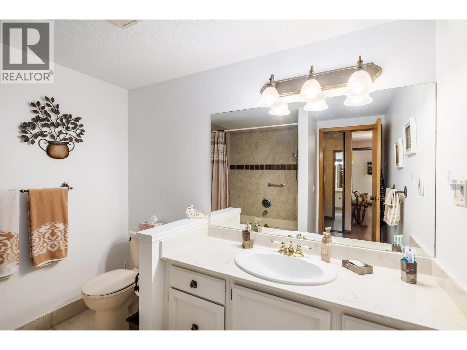 1075 Bernard Avenue Unit# 301, Kelowna, British Columbia  V1Y 6P7 - Photo 15 - 10366111