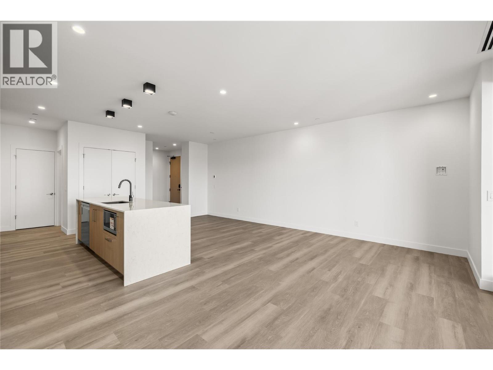 3340 Lakeshore Drive Unit# 306, Kelowna, British Columbia  V1W 0H6 - Photo 6 - 10366142