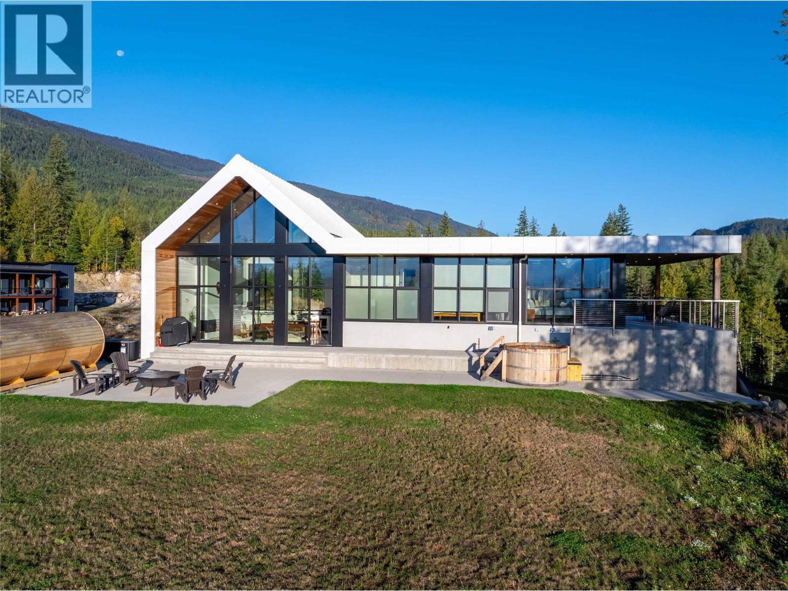 1950 Sidmouth Road, Revelstoke, British Columbia  V0E 2S0 - Photo 15 - 10365838