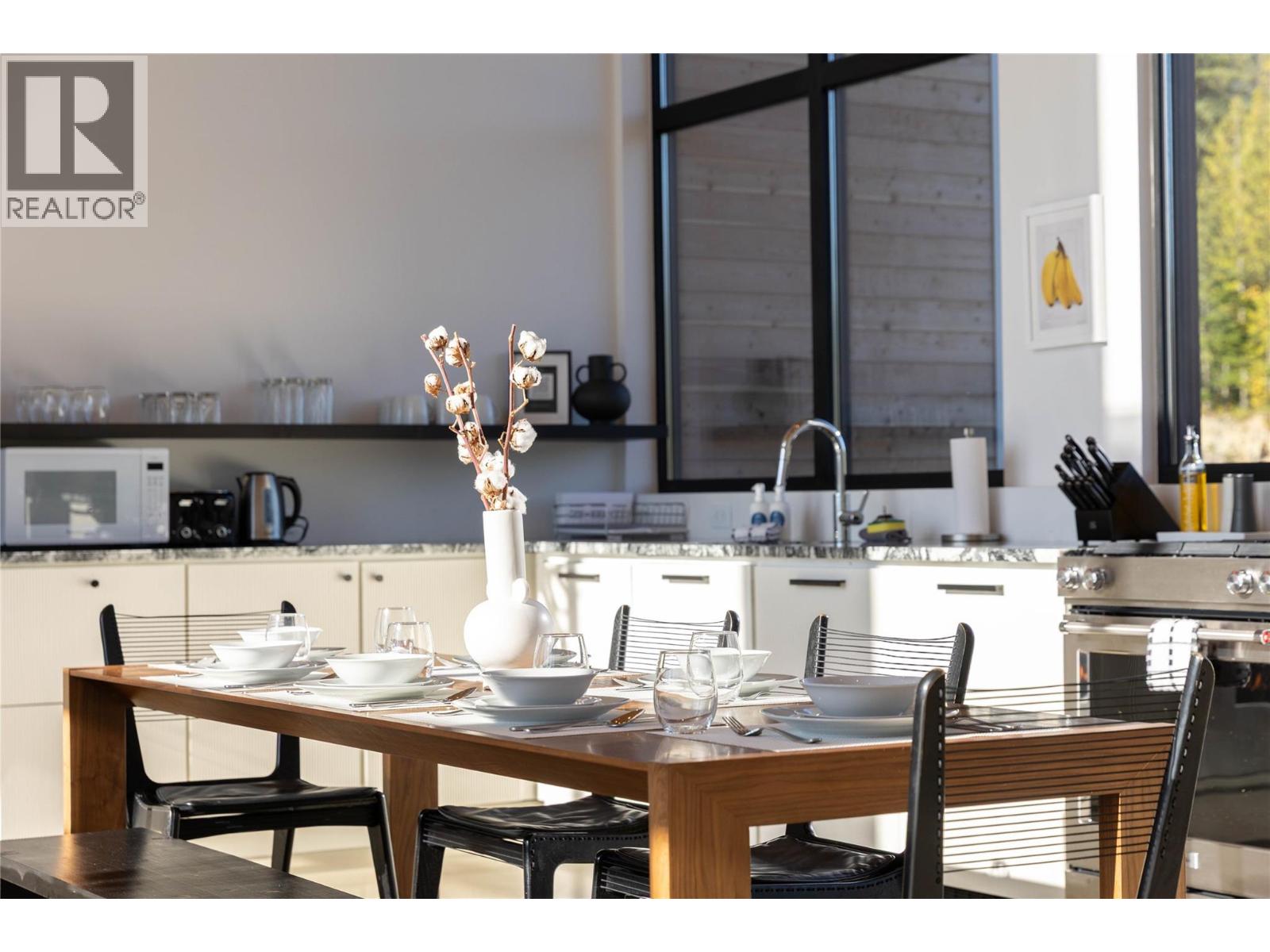 1950 Sidmouth Road, Revelstoke, British Columbia  V0E 2S0 - Photo 20 - 10365838