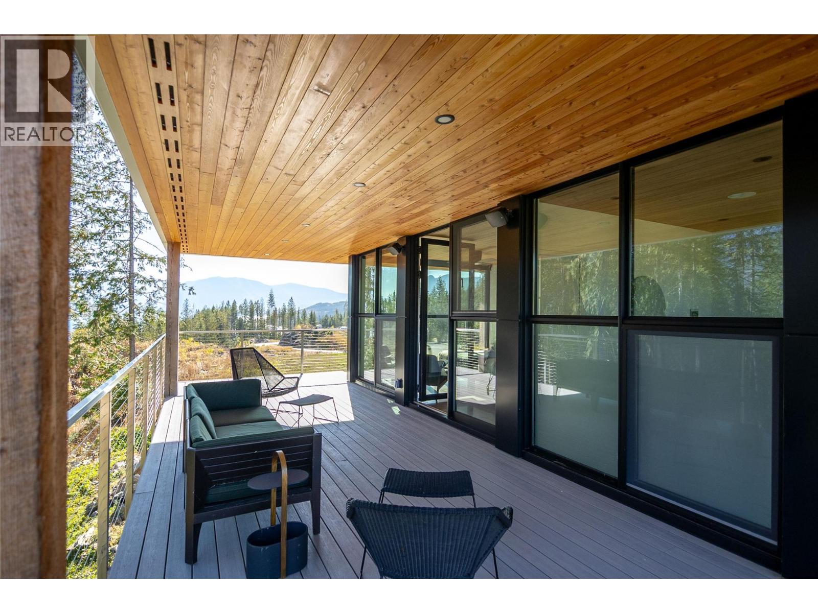 1950 Sidmouth Road, Revelstoke, British Columbia  V0E 2S0 - Photo 33 - 10365838