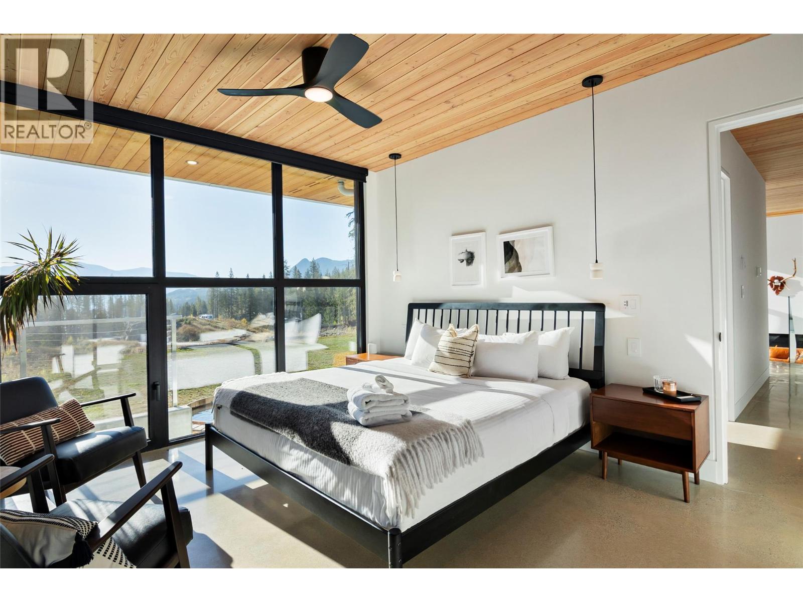 1950 Sidmouth Road, Revelstoke, British Columbia  V0E 2S0 - Photo 38 - 10365838