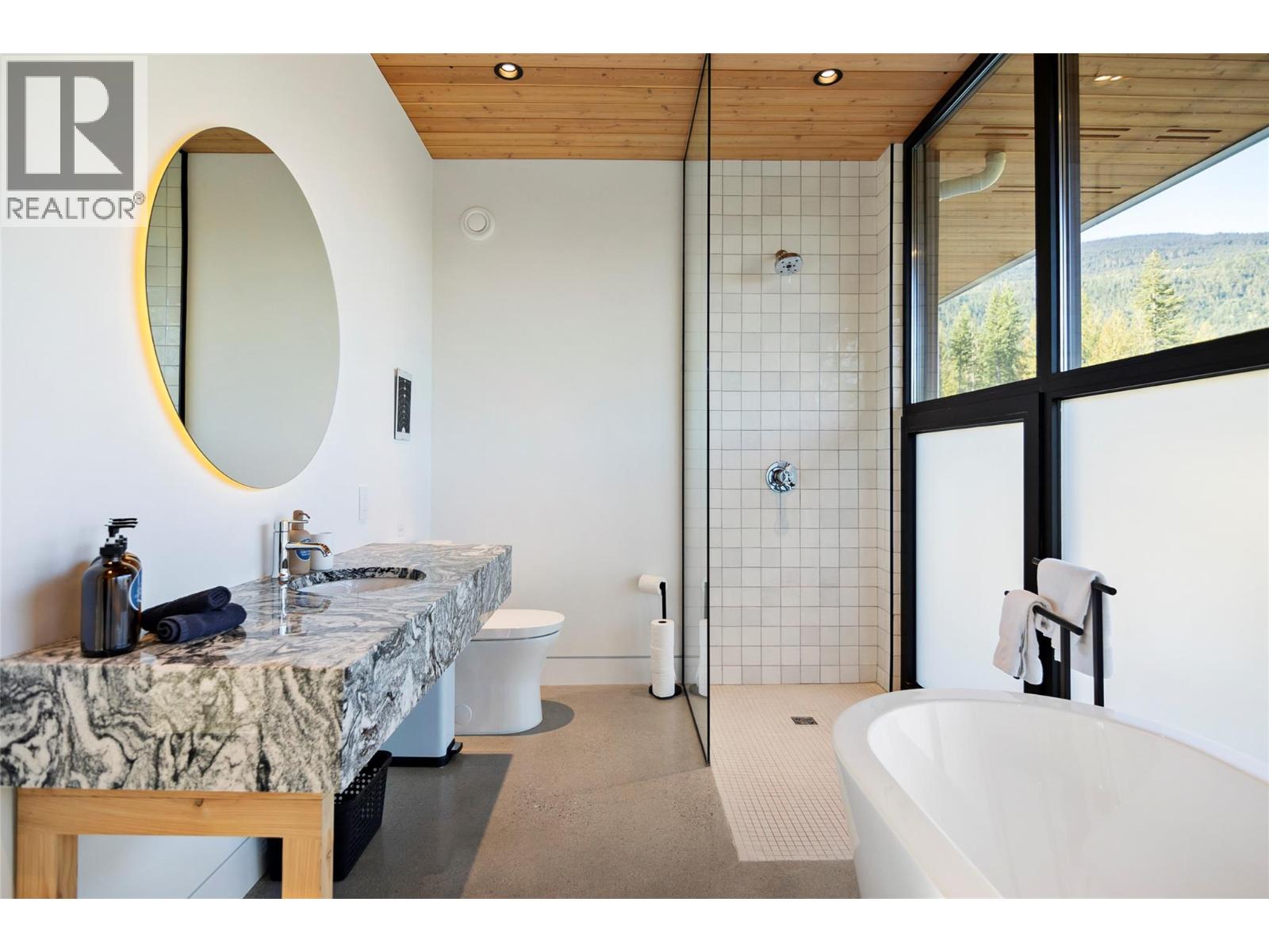1950 Sidmouth Road, Revelstoke, British Columbia  V0E 2S0 - Photo 41 - 10365838
