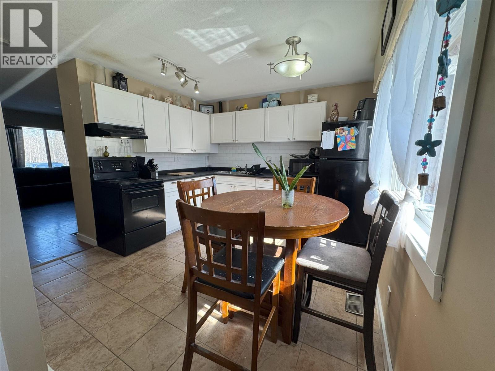 1716 Willowbrook Crescent Unit# 229, Dawson Creek, British Columbia  V1G 2P9 - Photo 4 - 10366189