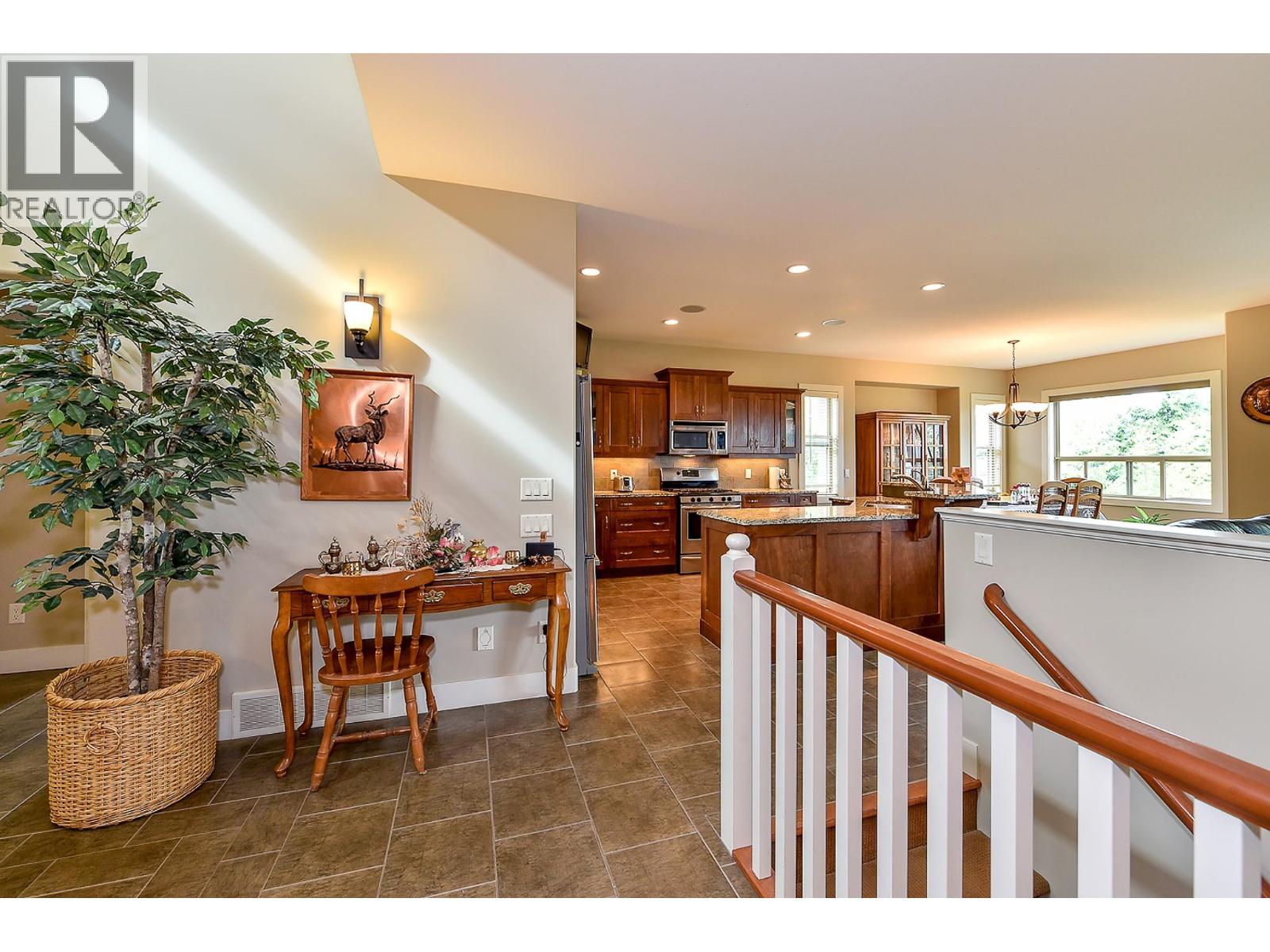 2450 Selkirk Drive Unit# 8, Kelowna, British Columbia  V1V 2Z5 - Photo 25 - 10365945