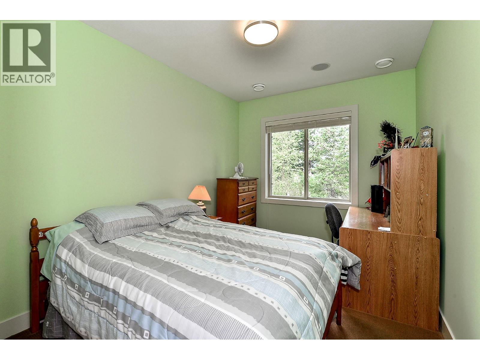 2450 Selkirk Drive Unit# 8, Kelowna, British Columbia  V1V 2Z5 - Photo 32 - 10365945