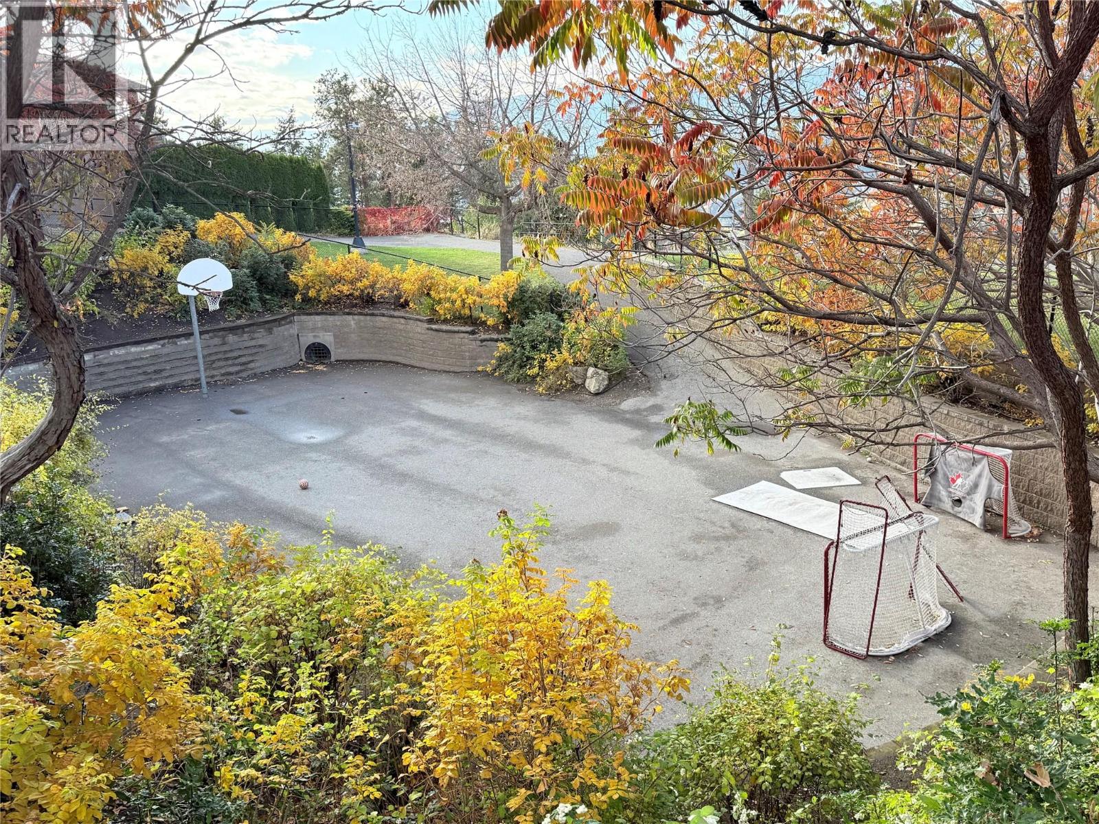 2450 Selkirk Drive Unit# 8, Kelowna, British Columbia  V1V 2Z5 - Photo 57 - 10365945