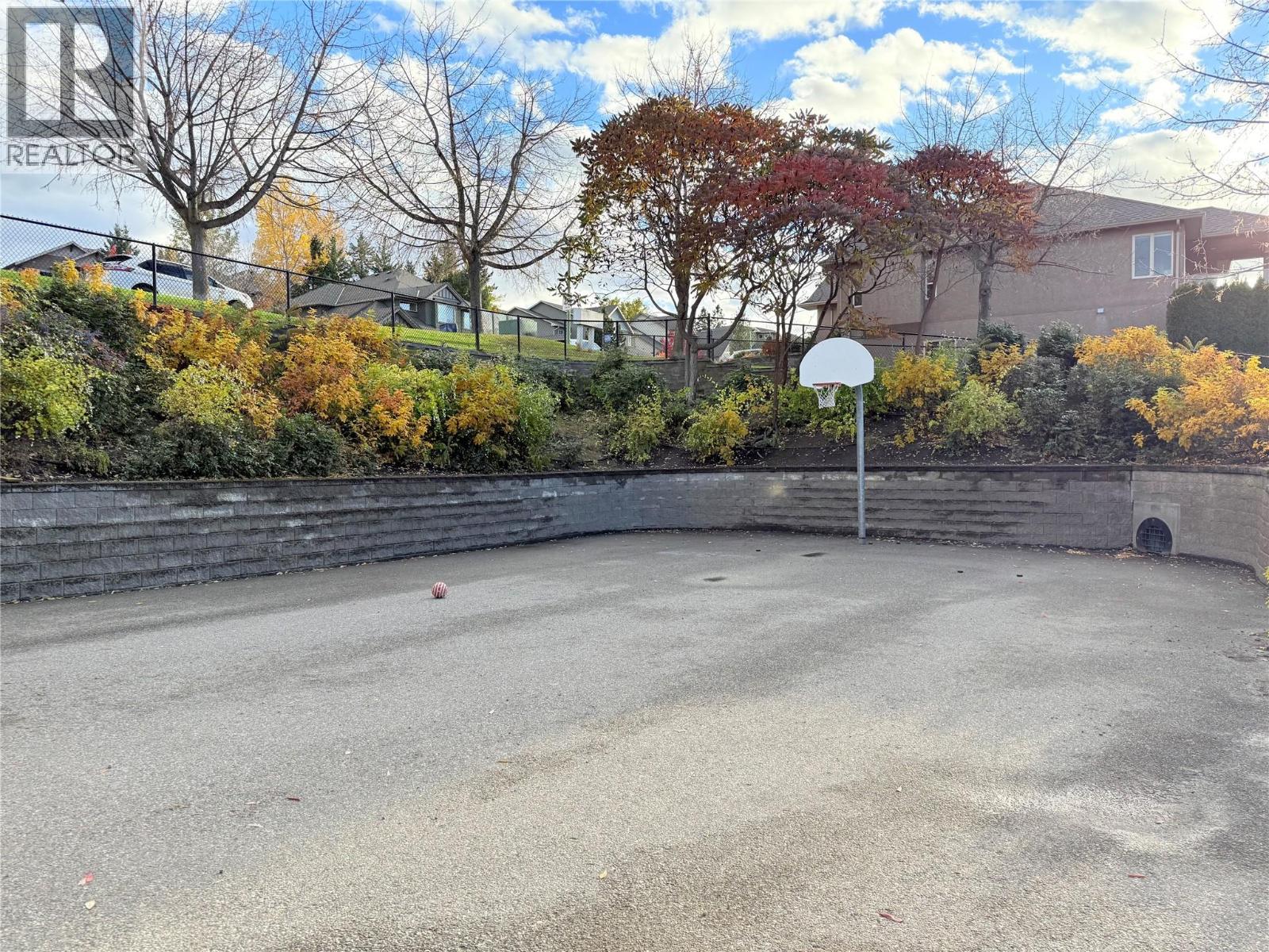 2450 Selkirk Drive Unit# 8, Kelowna, British Columbia  V1V 2Z5 - Photo 58 - 10365945