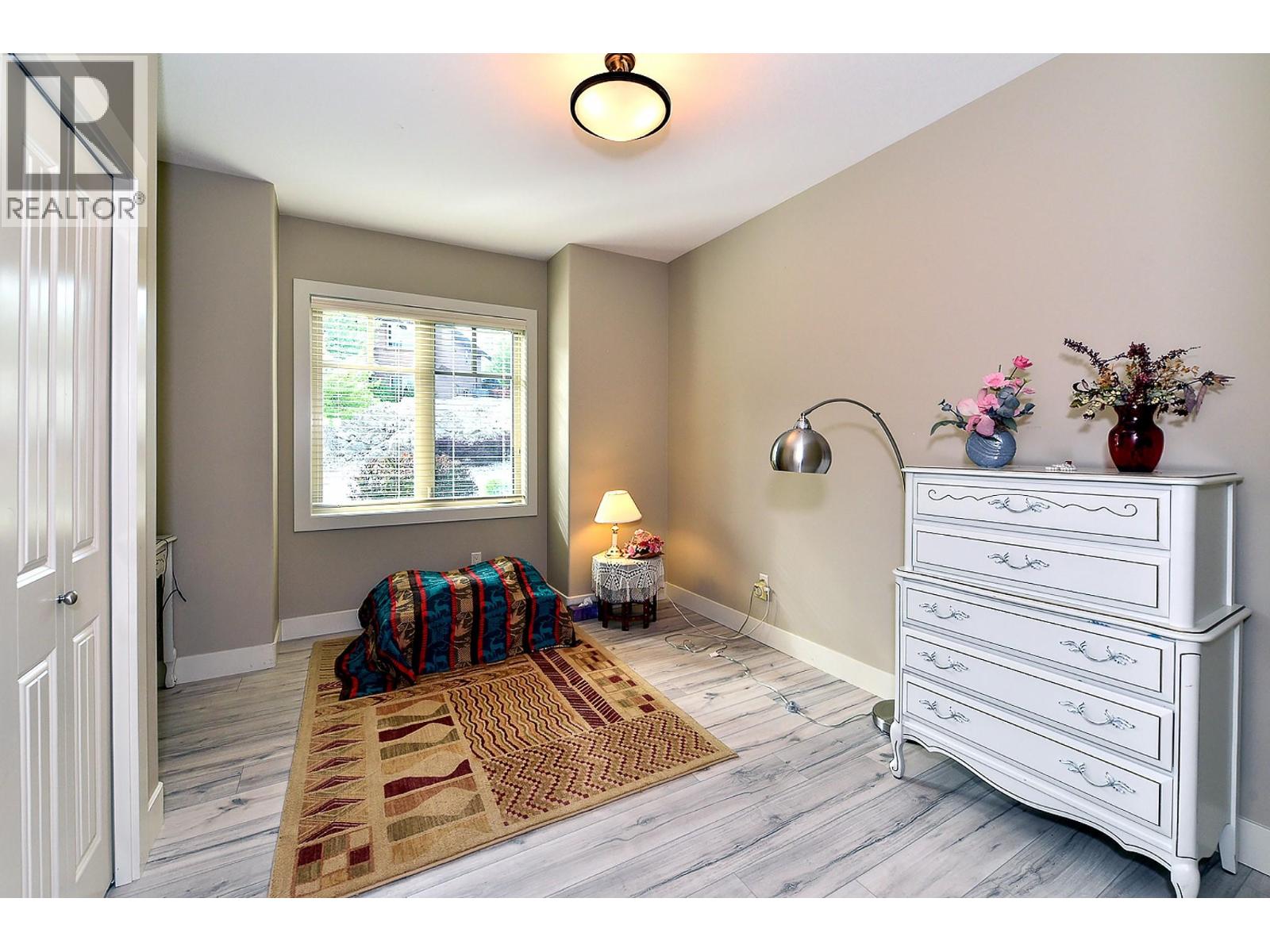 2450 Selkirk Drive Unit# 8, Kelowna, British Columbia  V1V 2Z5 - Photo 7 - 10365945