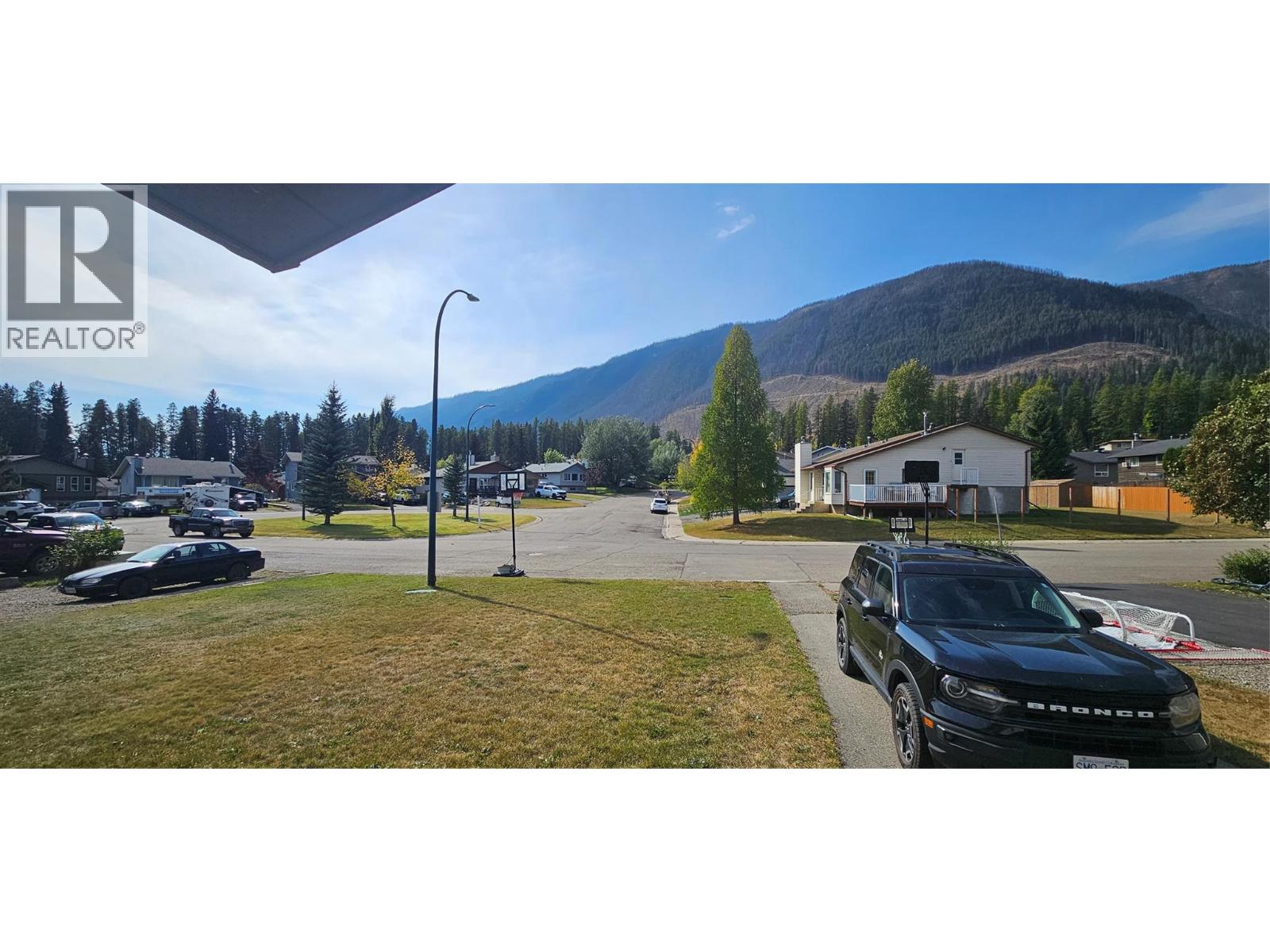 1234 Hickory Crescent, Sparwood, British Columbia  V0B 2G2 - Photo 2 - 10365841