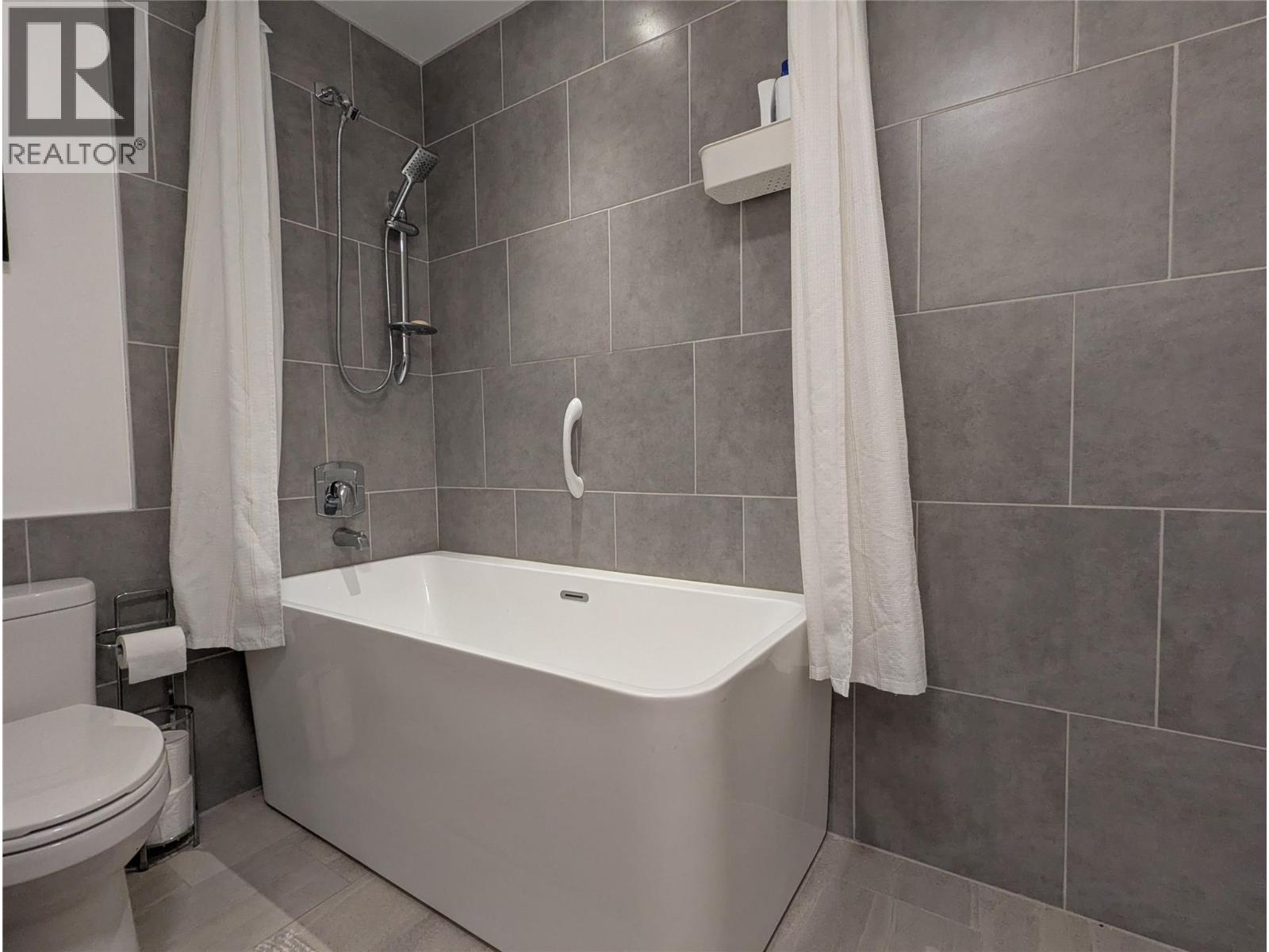 1915 Pacific Court Unit# 401, Kelowna, British Columbia  V1Y 8B3 - Photo 10 - 10366161