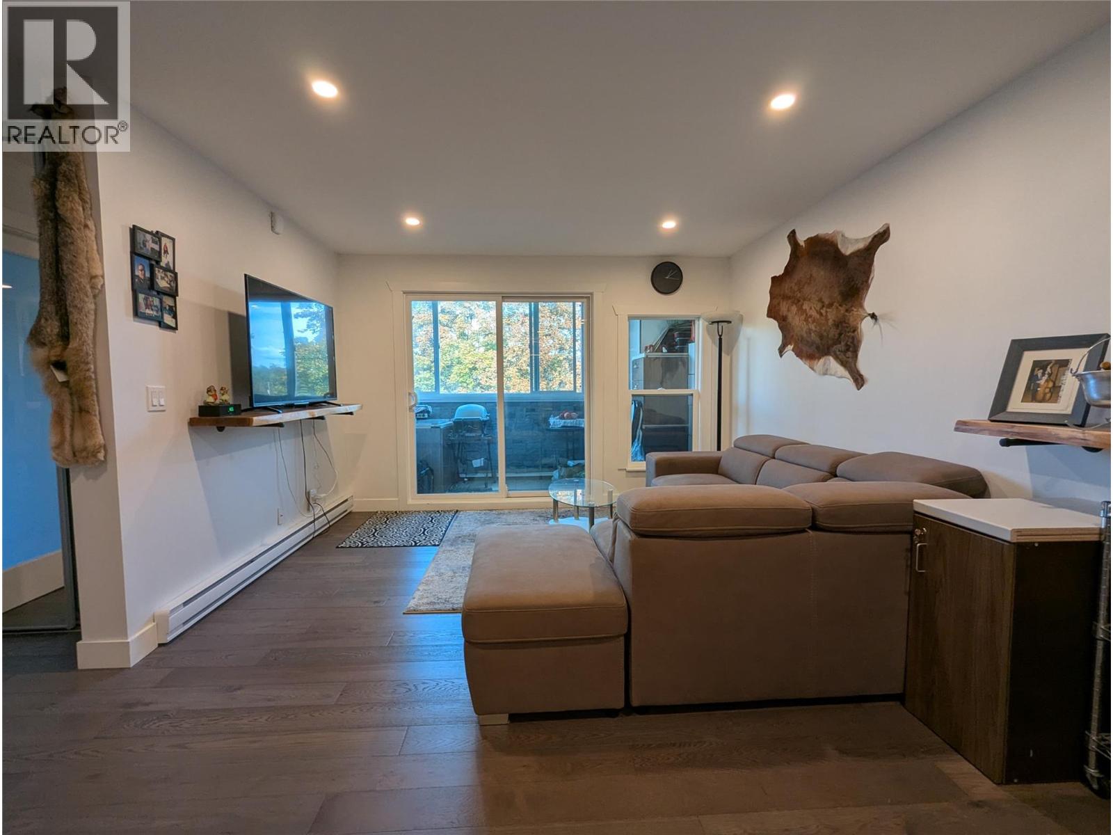 1915 Pacific Court Unit# 401, Kelowna, British Columbia  V1Y 8B3 - Photo 14 - 10366161