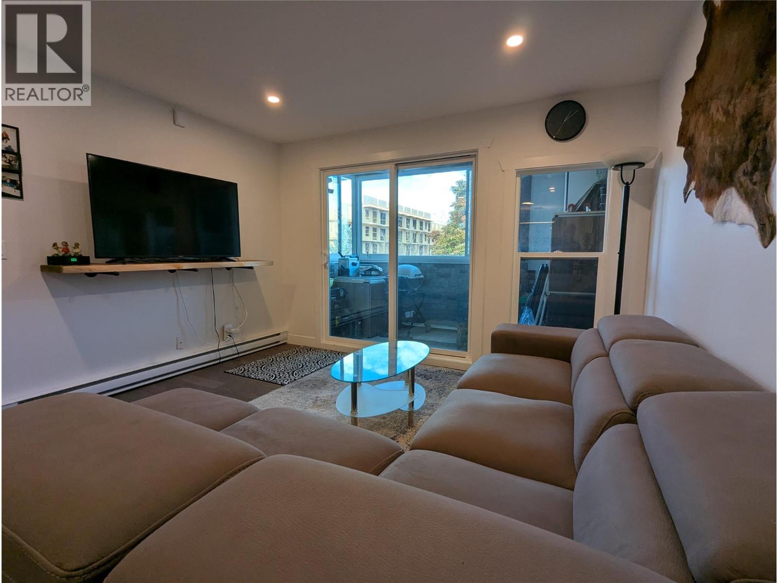 1915 Pacific Court Unit# 401, Kelowna, British Columbia  V1Y 8B3 - Photo 16 - 10366161