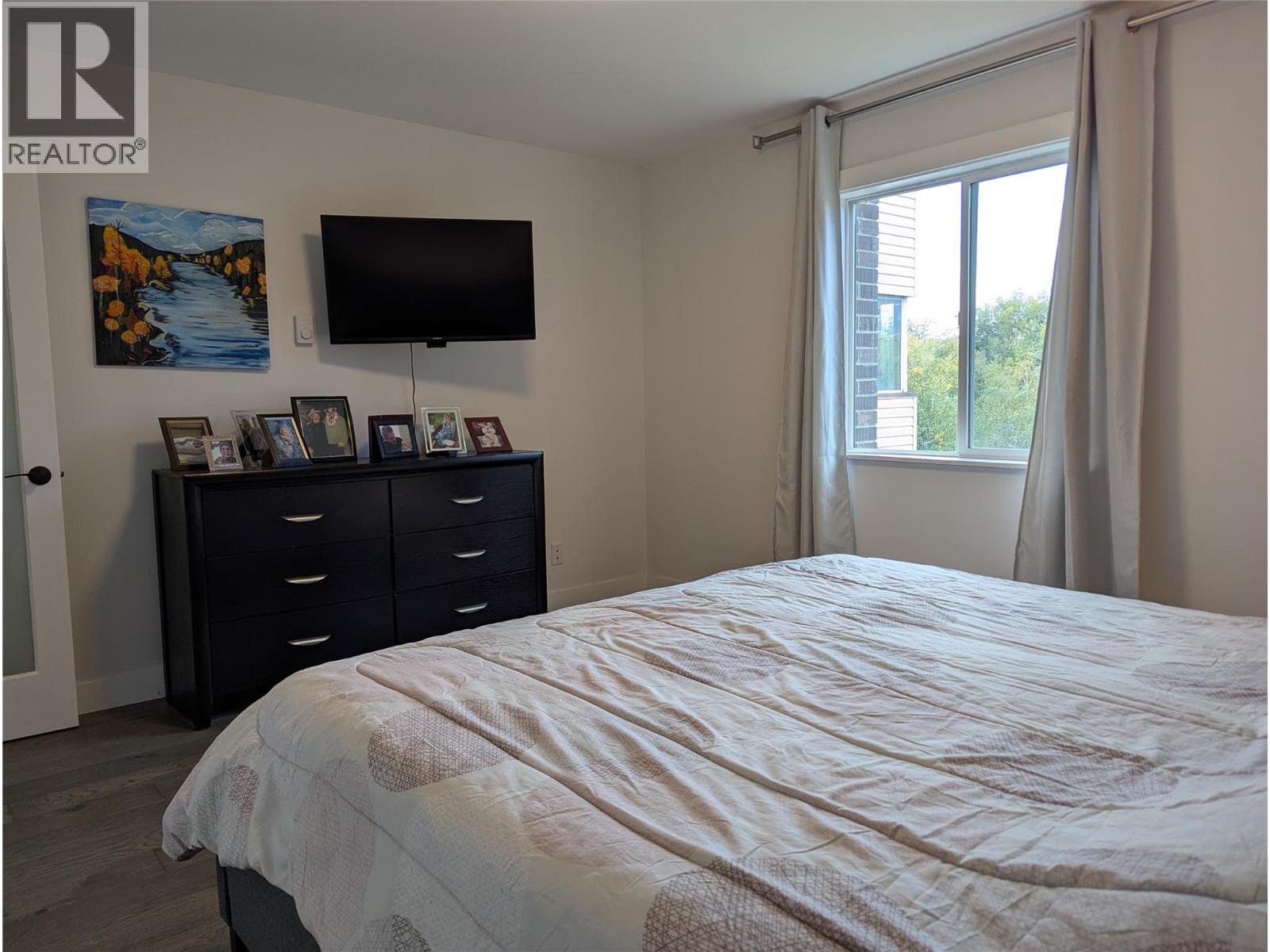 1915 Pacific Court Unit# 401, Kelowna, British Columbia  V1Y 8B3 - Photo 6 - 10366161