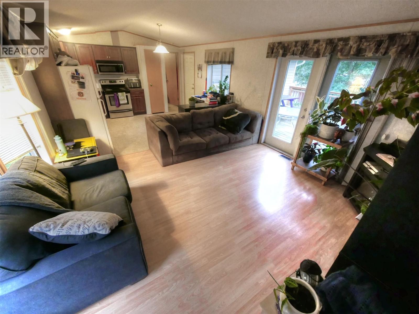 3560 Upper Levels Road, Robson, British Columbia  V0G 1X0 - Photo 4 - 10366218