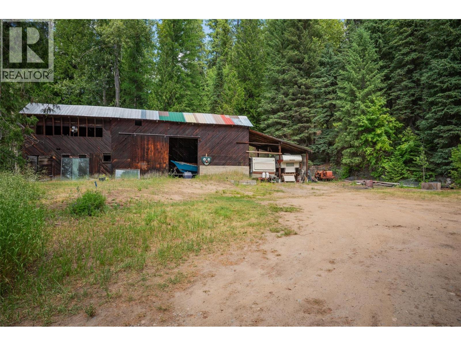 1764 Green Road, Fruitvale, British Columbia  V0G 1L0 - Photo 36 - 10366065