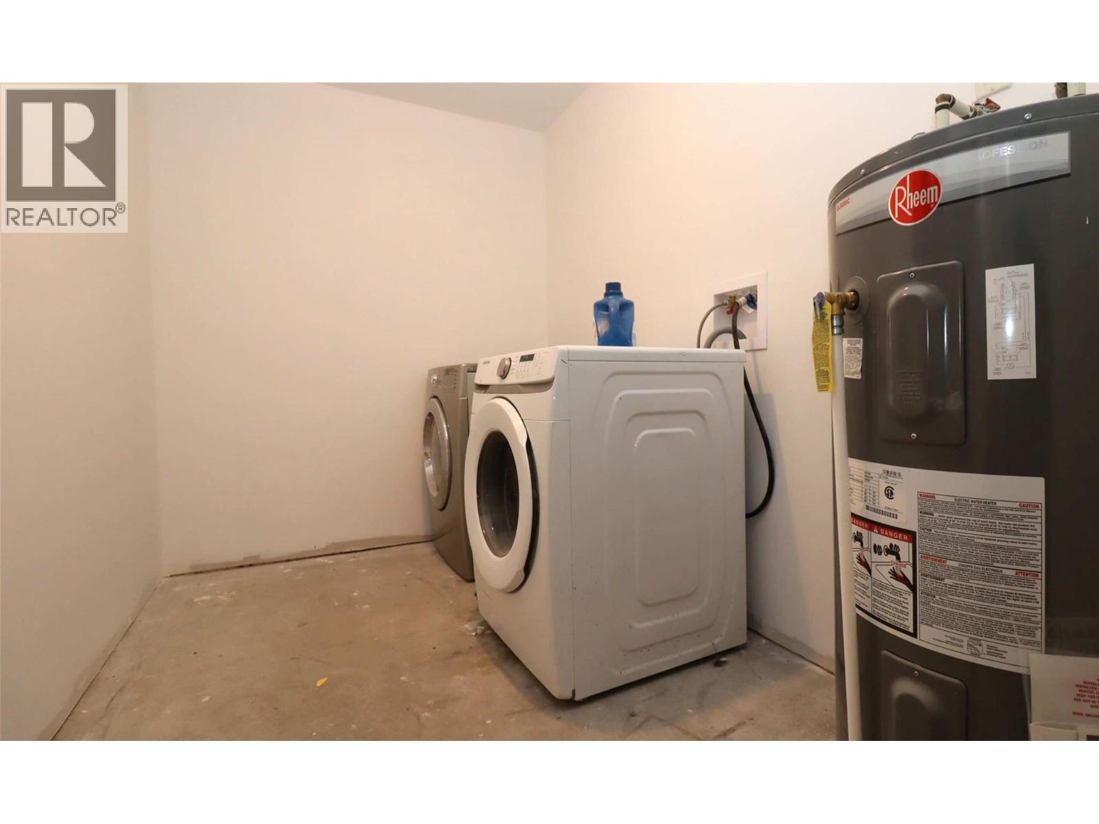 7487 & 7491 Crowfoot Drive, Anglemont, British Columbia  V0E 1M8 - Photo 24 - 10366020