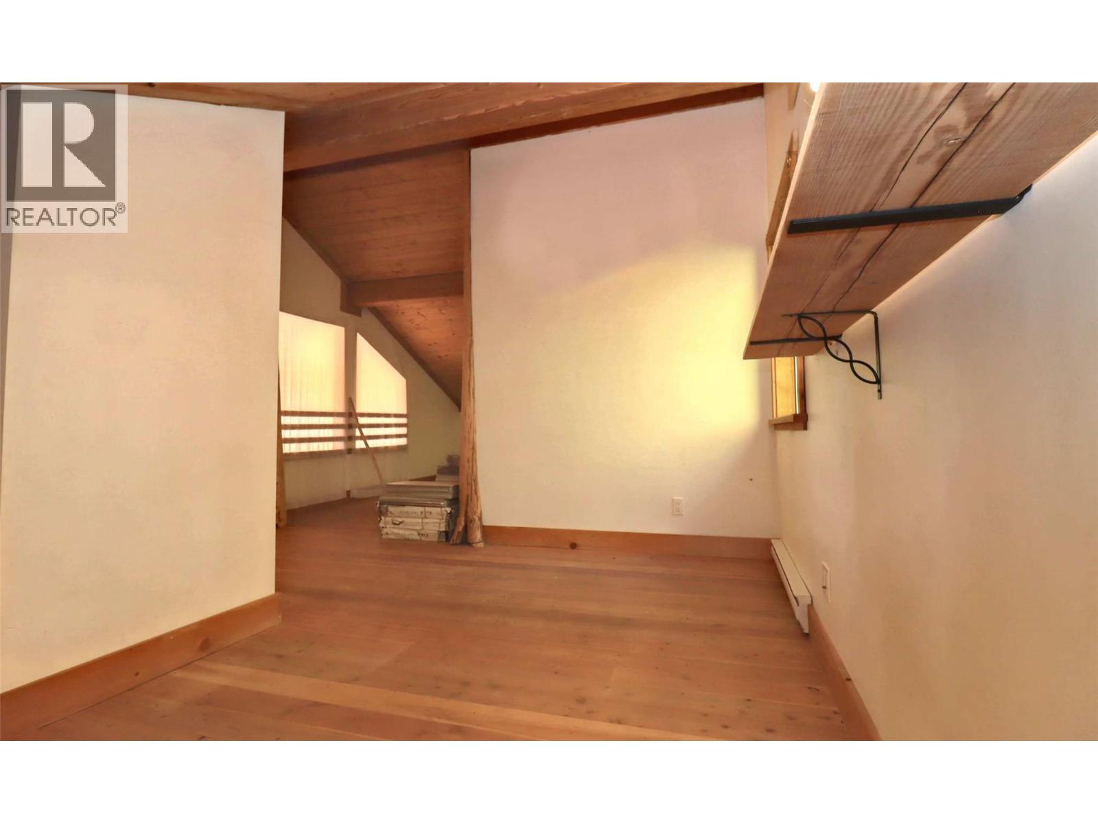 7487 & 7491 Crowfoot Drive, Anglemont, British Columbia  V0E 1M8 - Photo 45 - 10366020