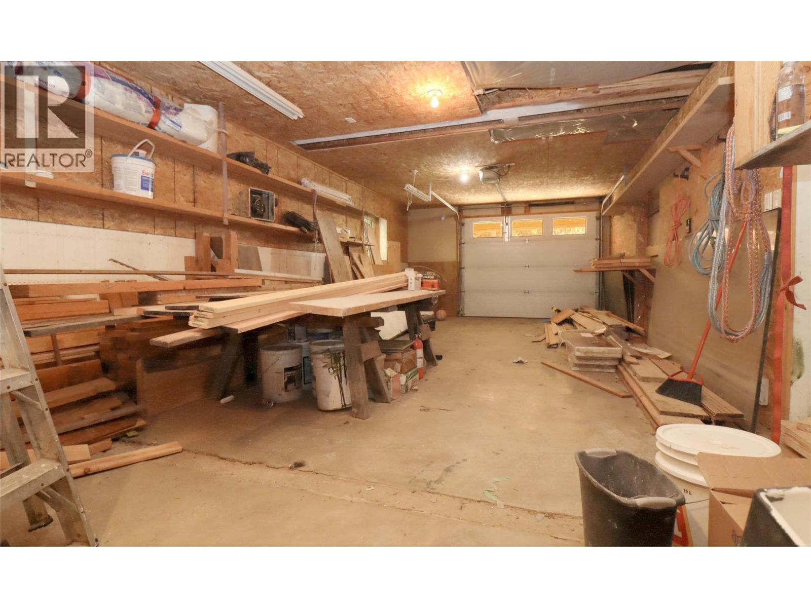 7487 & 7491 Crowfoot Drive, Anglemont, British Columbia  V0E 1M8 - Photo 47 - 10366020