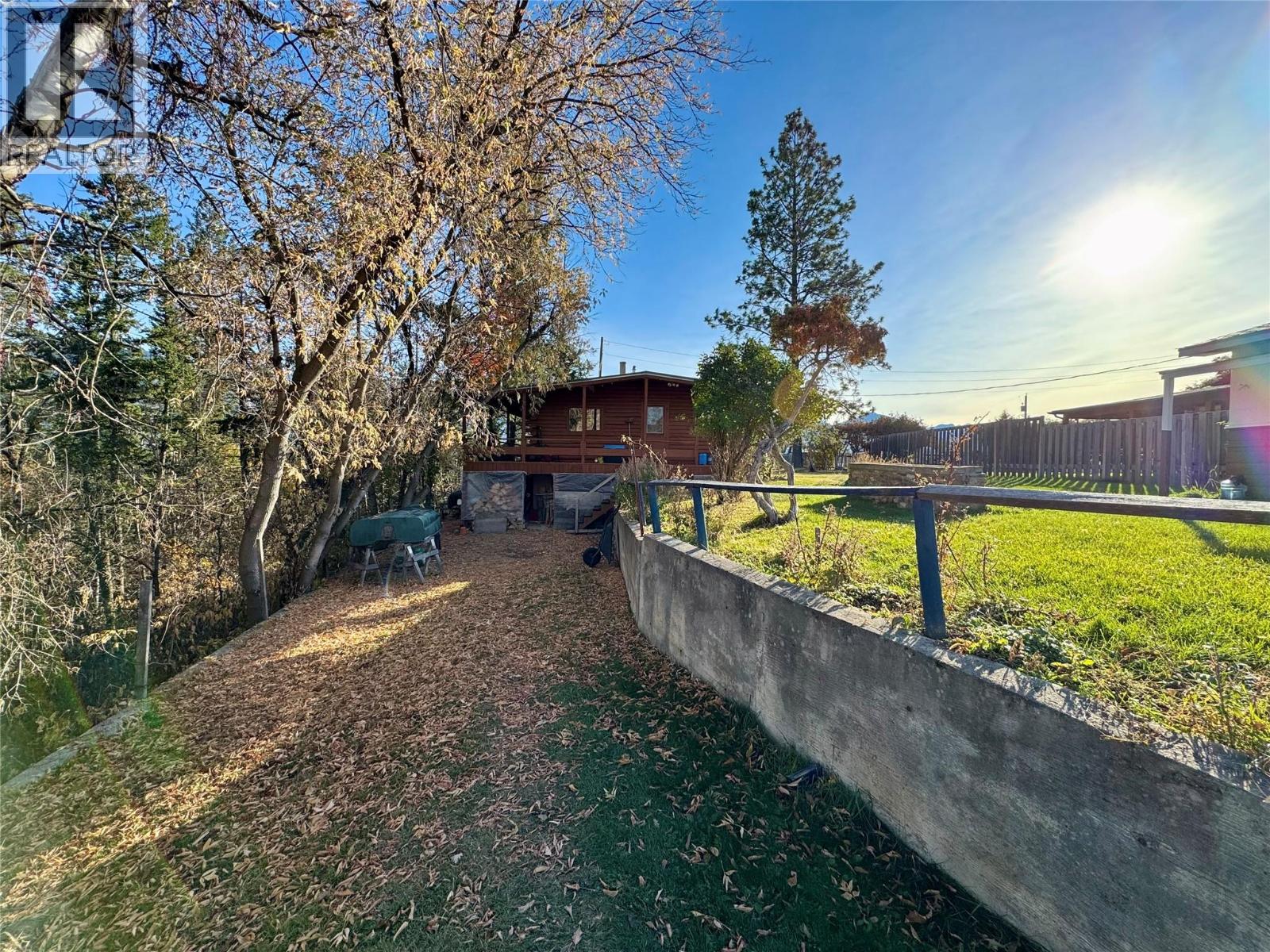 9209 Moffat Avenue, Wilmer, British Columbia  V0A 1K5 - Photo 22 - 10366233