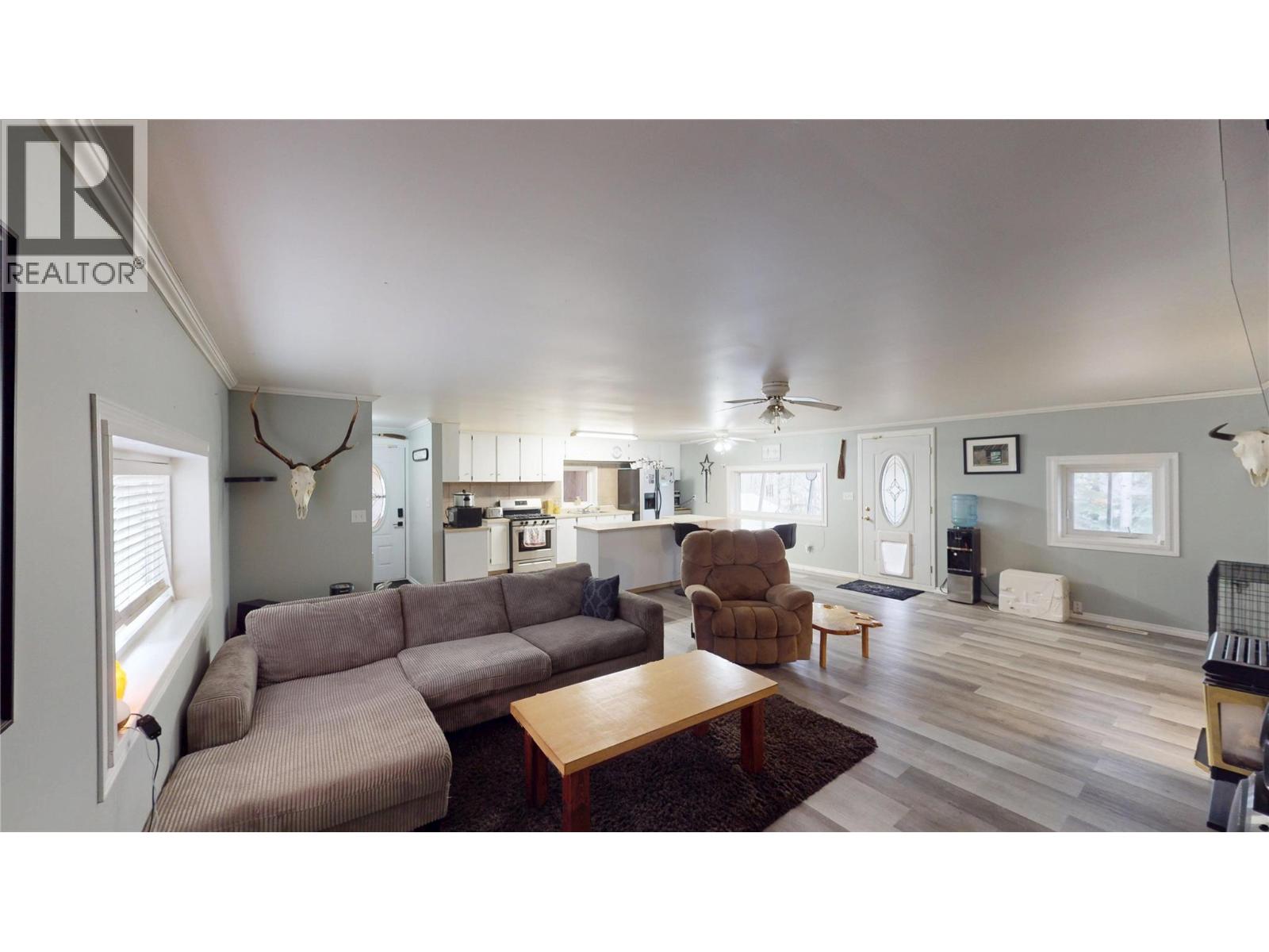 6016 Westall Subdivision, Chetwynd, British Columbia  V0C 1J0 - Photo 28 - 10366174