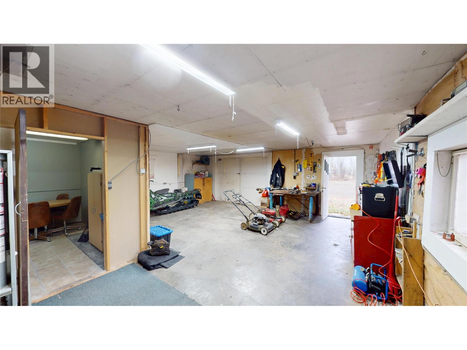 6016 Westall Subdivision, Chetwynd, British Columbia  V0C 1J0 - Photo 42 - 10366174