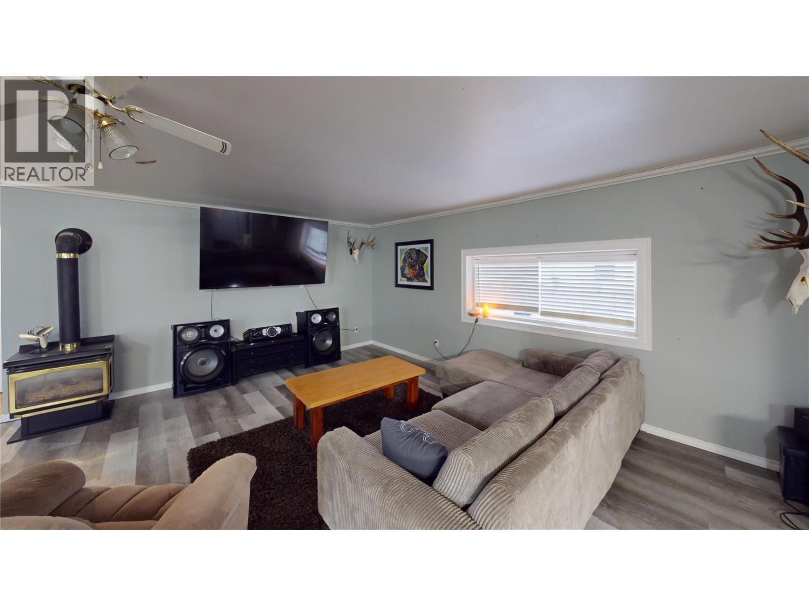 6016 Westall Subdivision, Chetwynd, British Columbia  V0C 1J0 - Photo 58 - 10366174