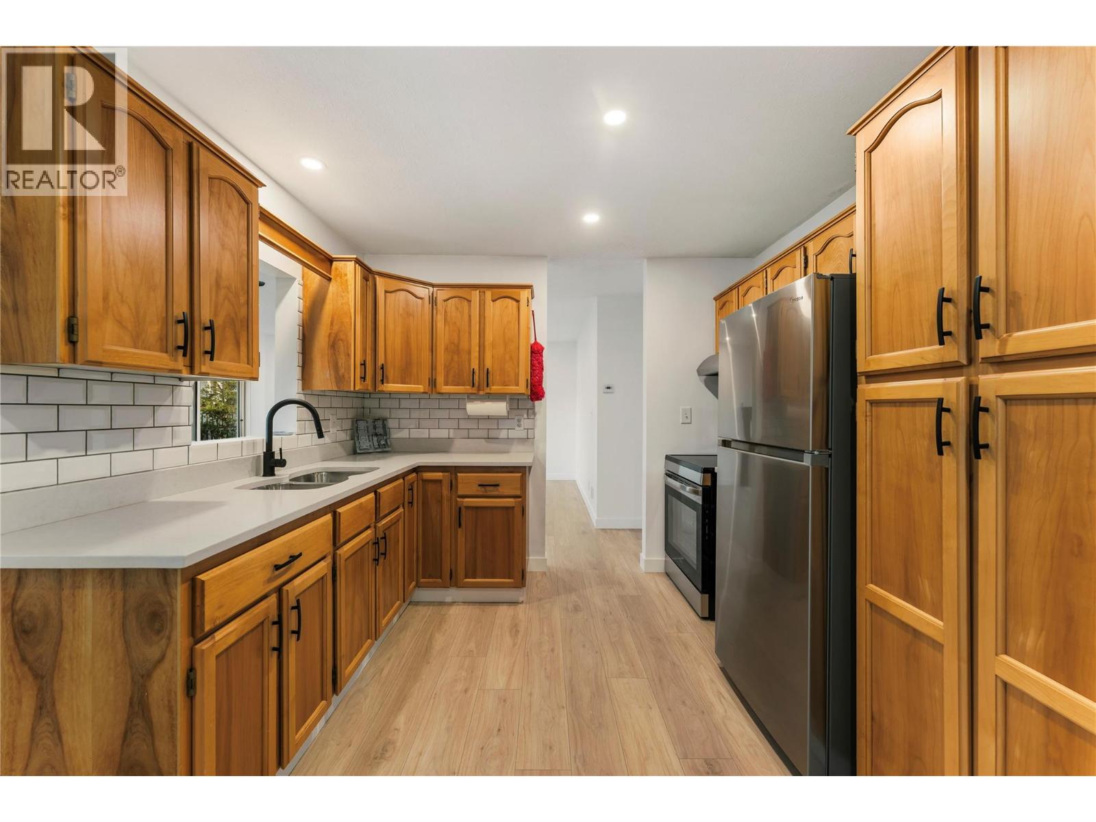 11110 Quinpool Road Unit# 13, Summerland, British Columbia  V0H 1Z5 - Photo 3 - 10363152