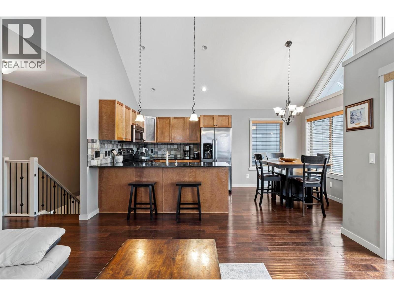 6953 Terazona Drive, Kelowna, British Columbia  V1Z 3R8 - Photo 6 - 10366292