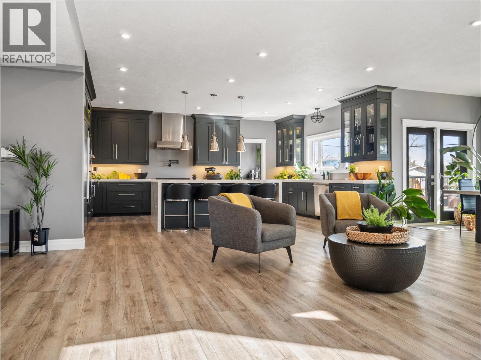 1905 89 Avenue, Dawson Creek, British Columbia  V1G 0A2 - Photo 11 - 10366325