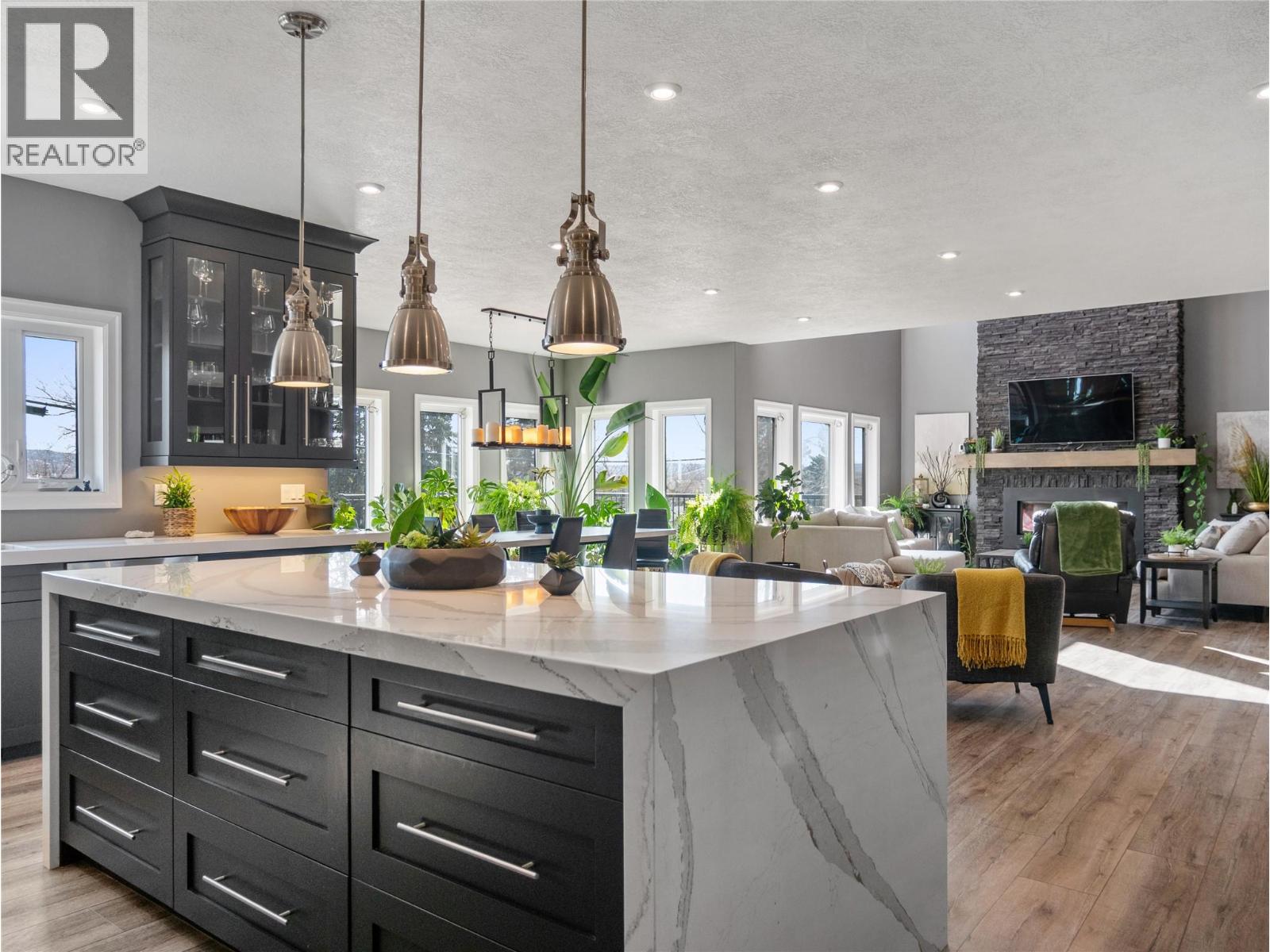 1905 89 Avenue, Dawson Creek, British Columbia  V1G 0A2 - Photo 22 - 10366325