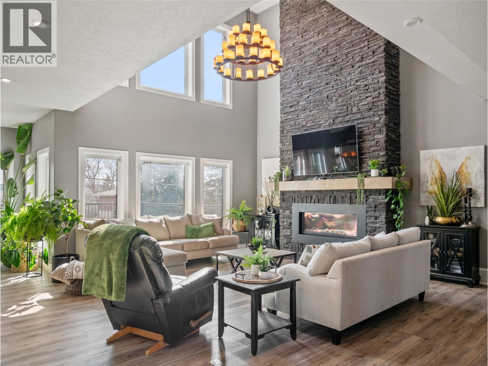 1905 89 Avenue, Dawson Creek, British Columbia  V1G 0A2 - Photo 23 - 10366325