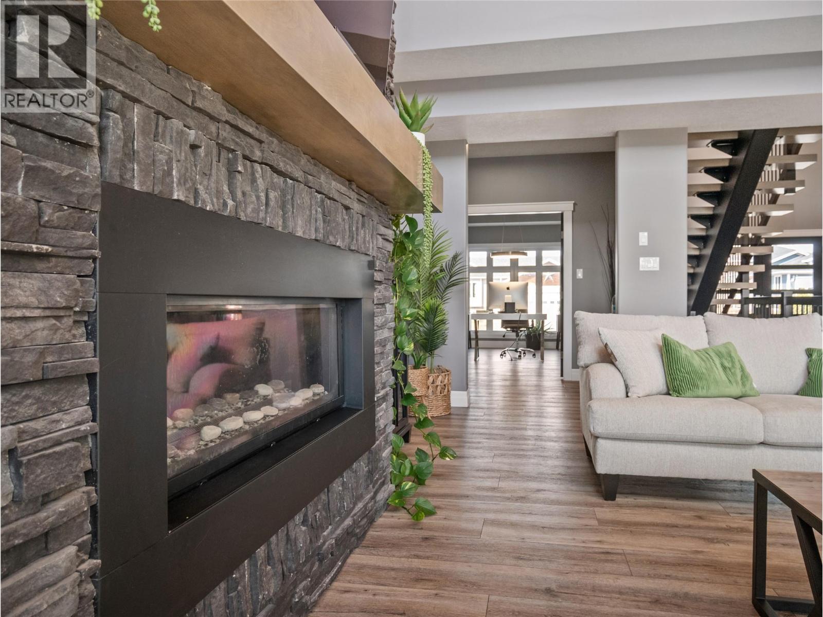 1905 89 Avenue, Dawson Creek, British Columbia  V1G 0A2 - Photo 26 - 10366325