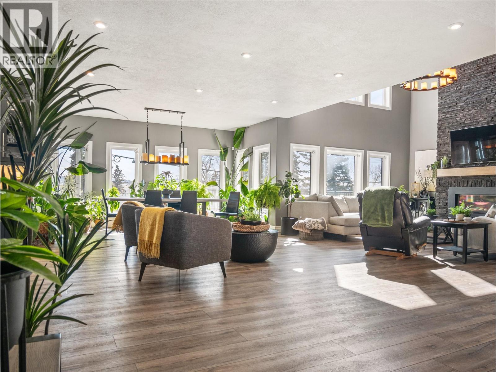 1905 89 Avenue, Dawson Creek, British Columbia  V1G 0A2 - Photo 9 - 10366325