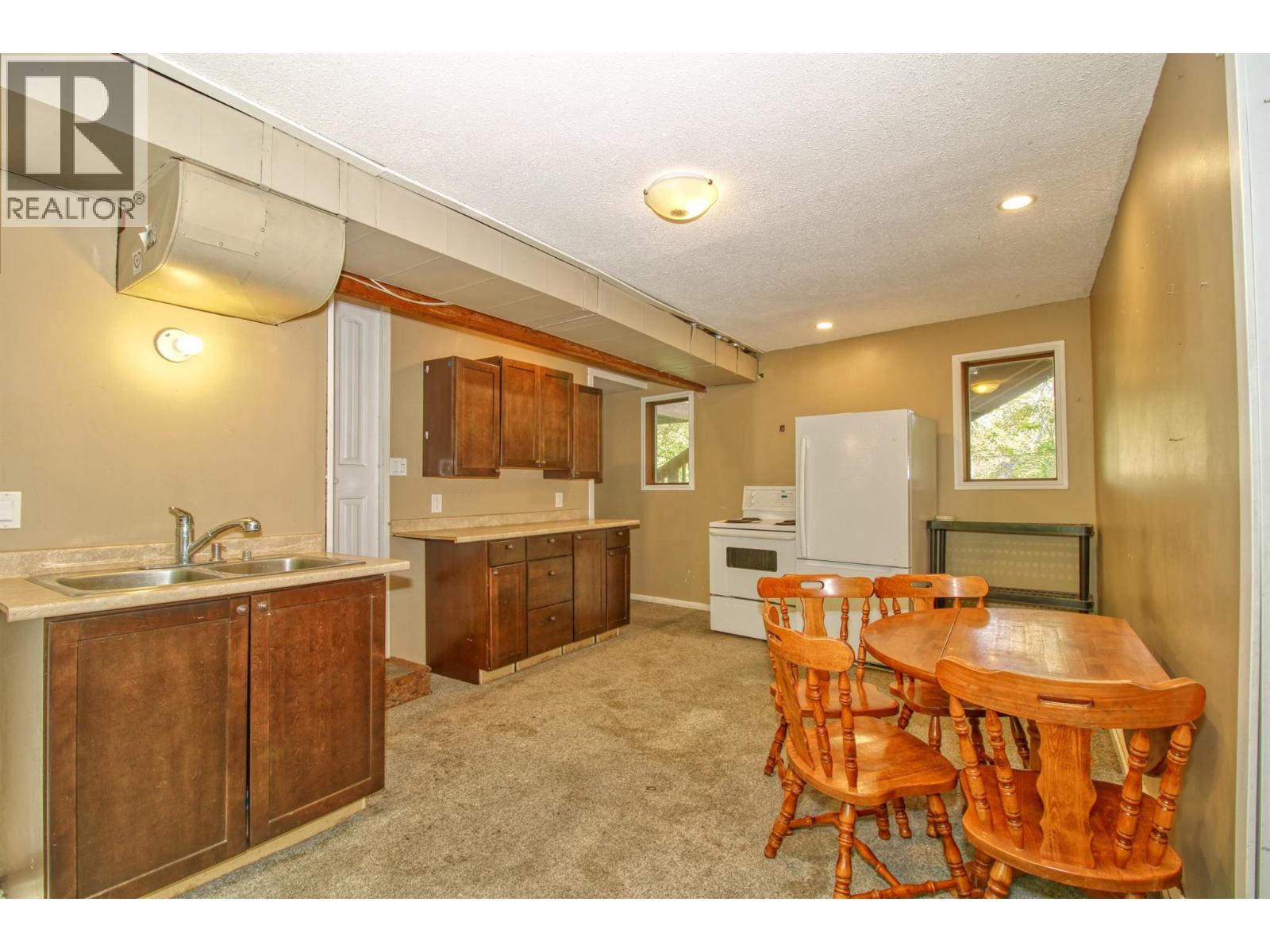 405 Kildare Way, Vernon, British Columbia  V1T 2C7 - Photo 36 - 10366313