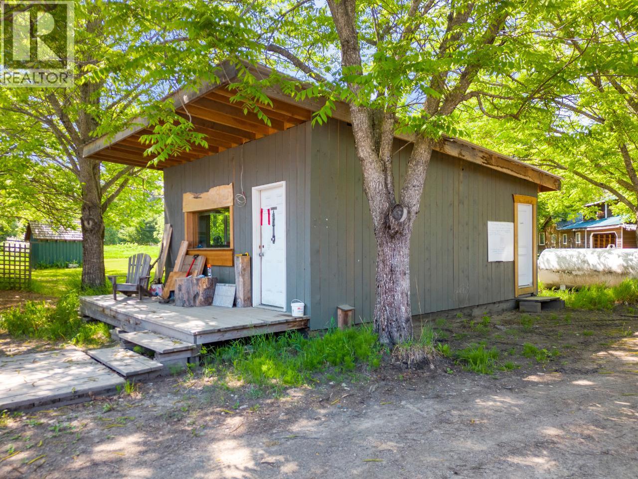 209 Lardeau River Road, Lardeau, British Columbia  V0G 1N0 - Photo 24 - 10366301