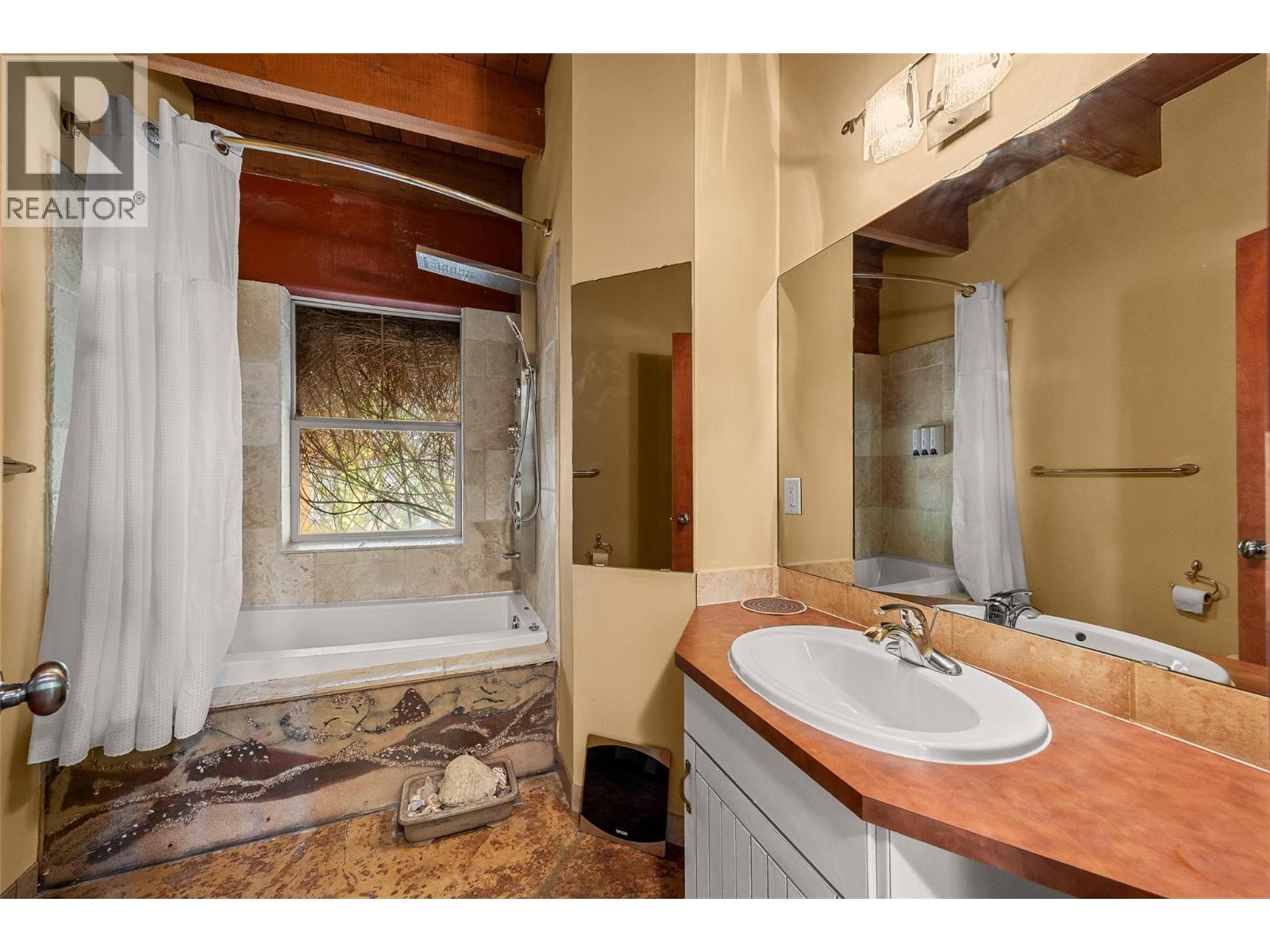 4610 Ponderosa Drive, Peachland, British Columbia  V0H 1X5 - Photo 37 - 10365981
