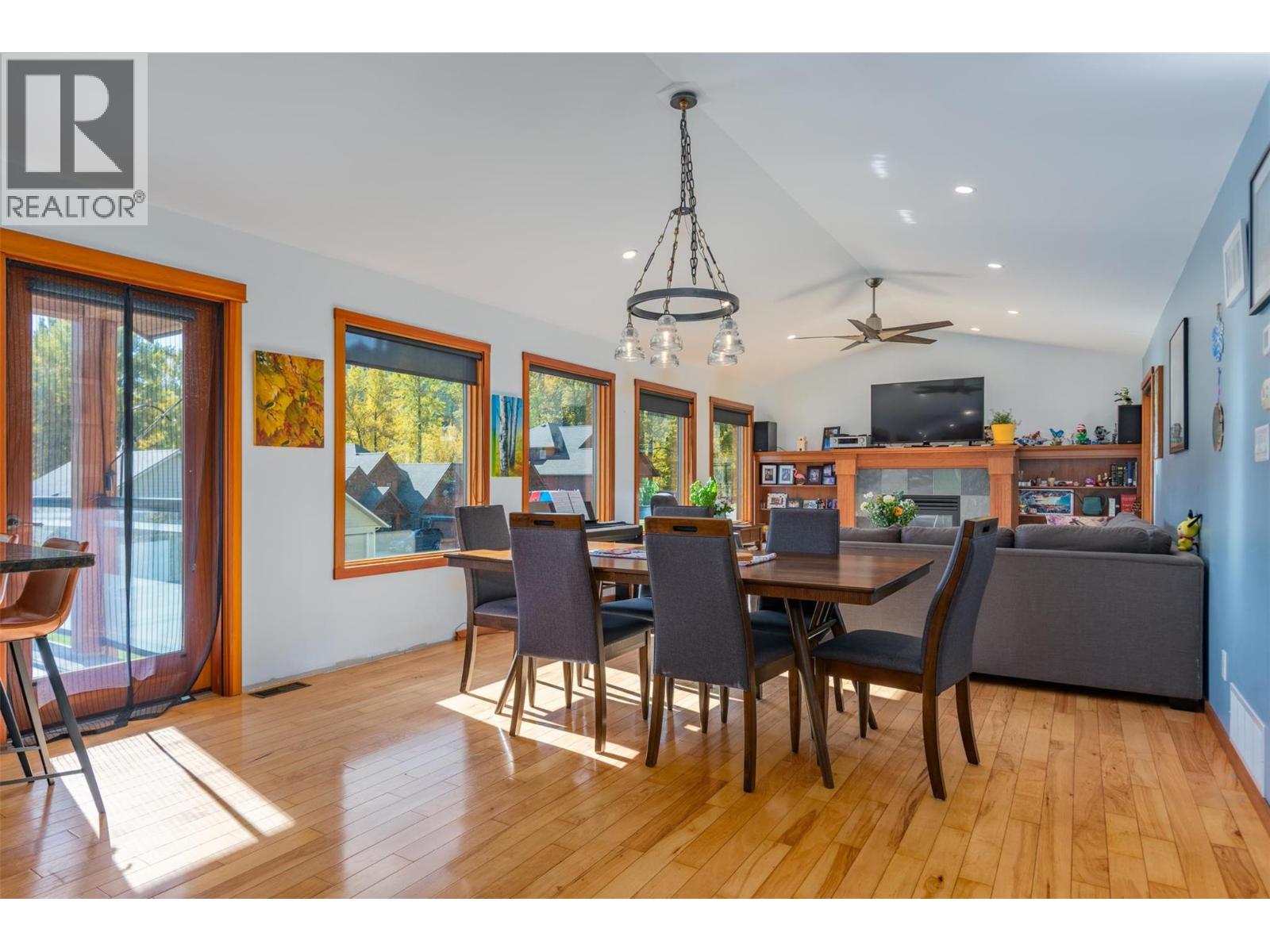 904 Redstone Drive, Rossland, British Columbia  V0G 1Y0 - Photo 10 - 10366321