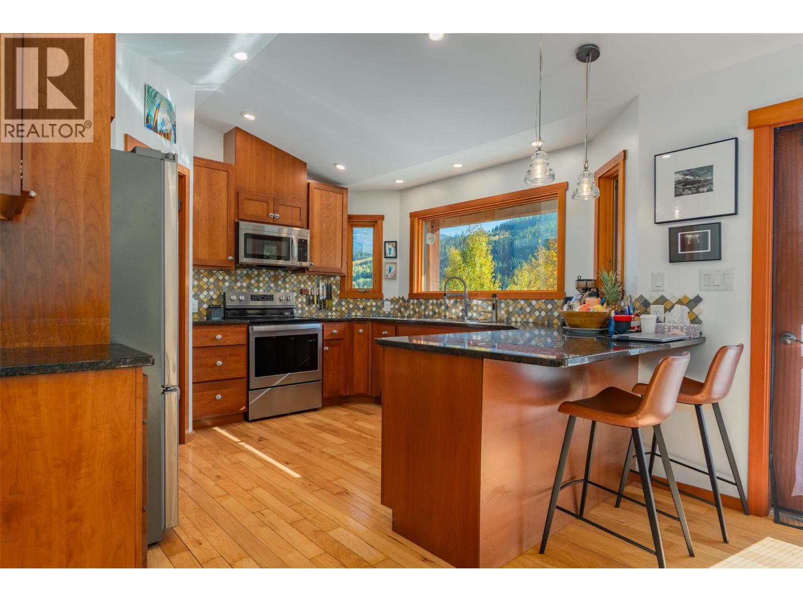 904 Redstone Drive, Rossland, British Columbia  V0G 1Y0 - Photo 16 - 10366321