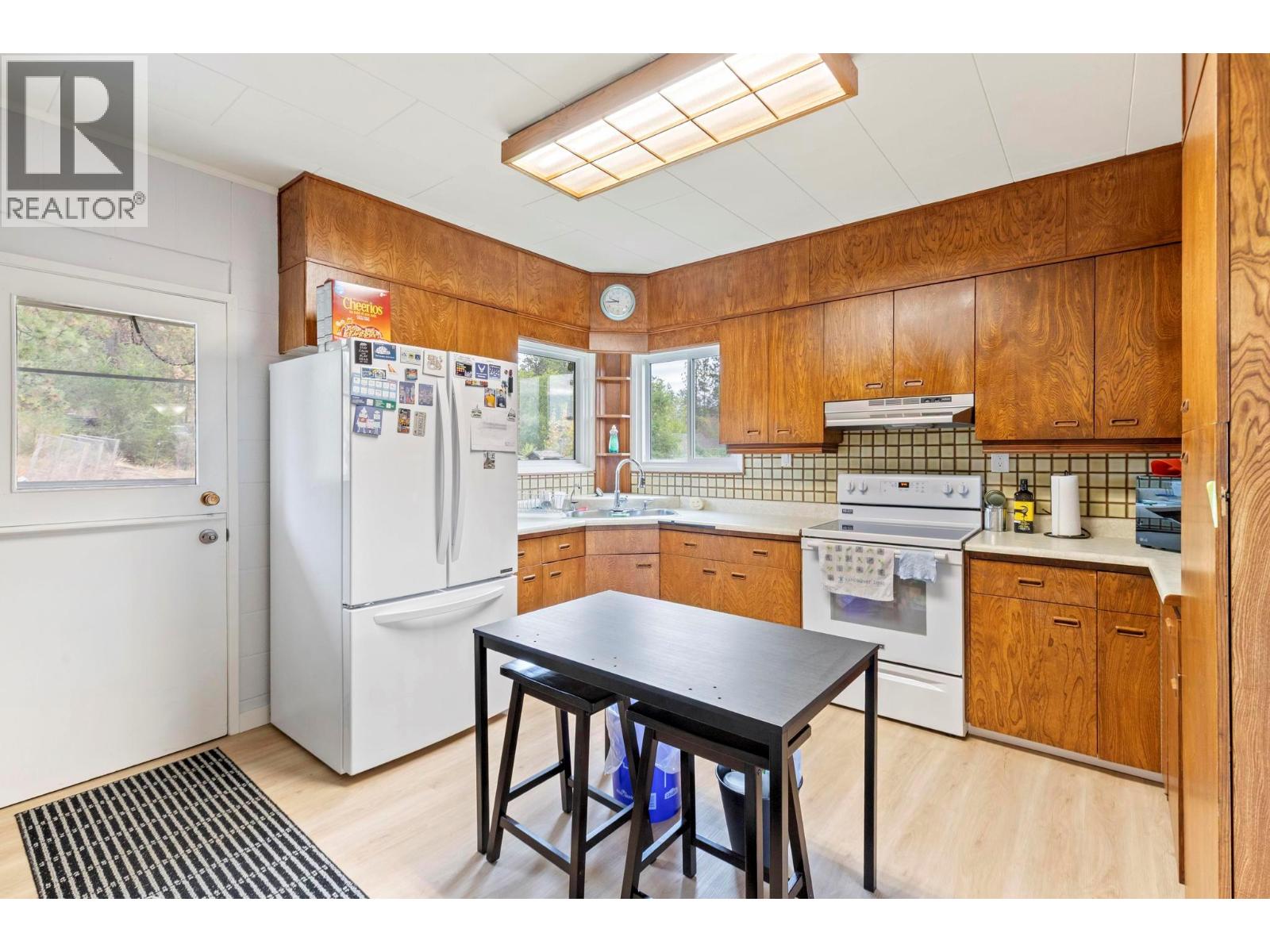 590 Brenda Road, Kelowna, British Columbia  V1V 2C8 - Photo 6 - 10366090