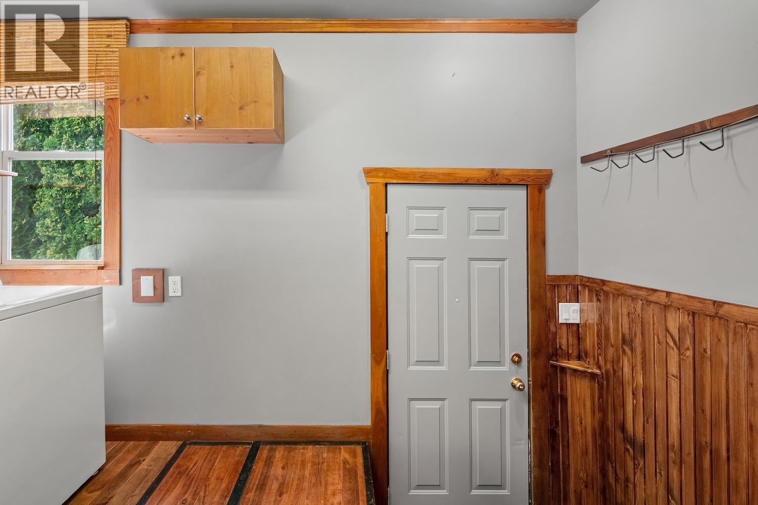 402 6a Avenue, Fernie, British Columbia  V0B 1M0 - Photo 18 - 10366087