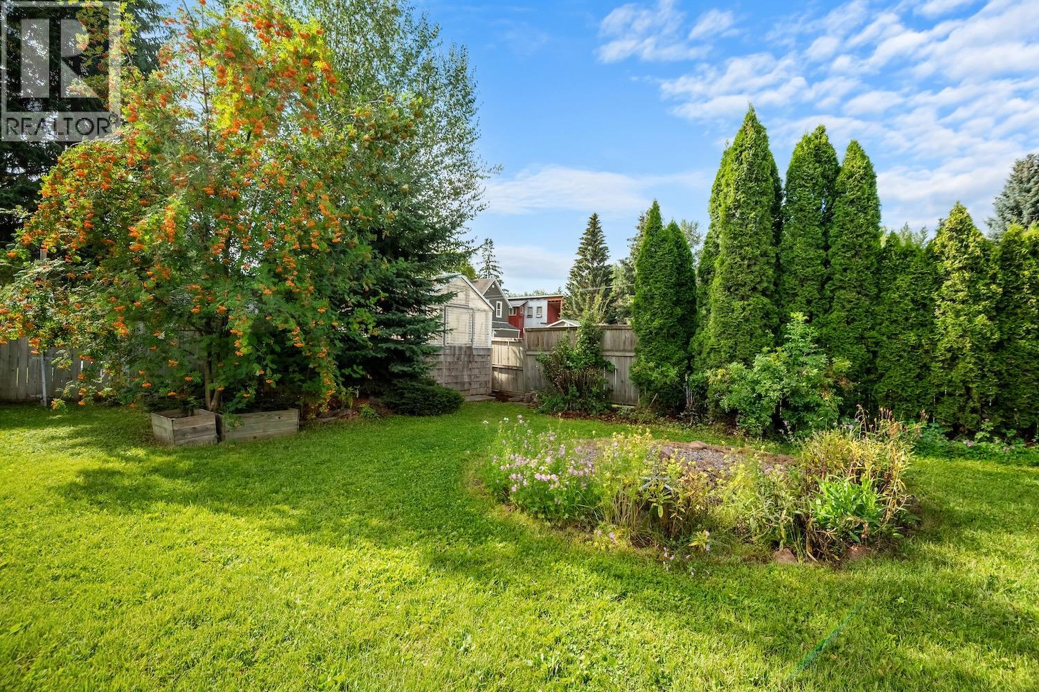 402 6a Avenue, Fernie, British Columbia  V0B 1M0 - Photo 23 - 10366087