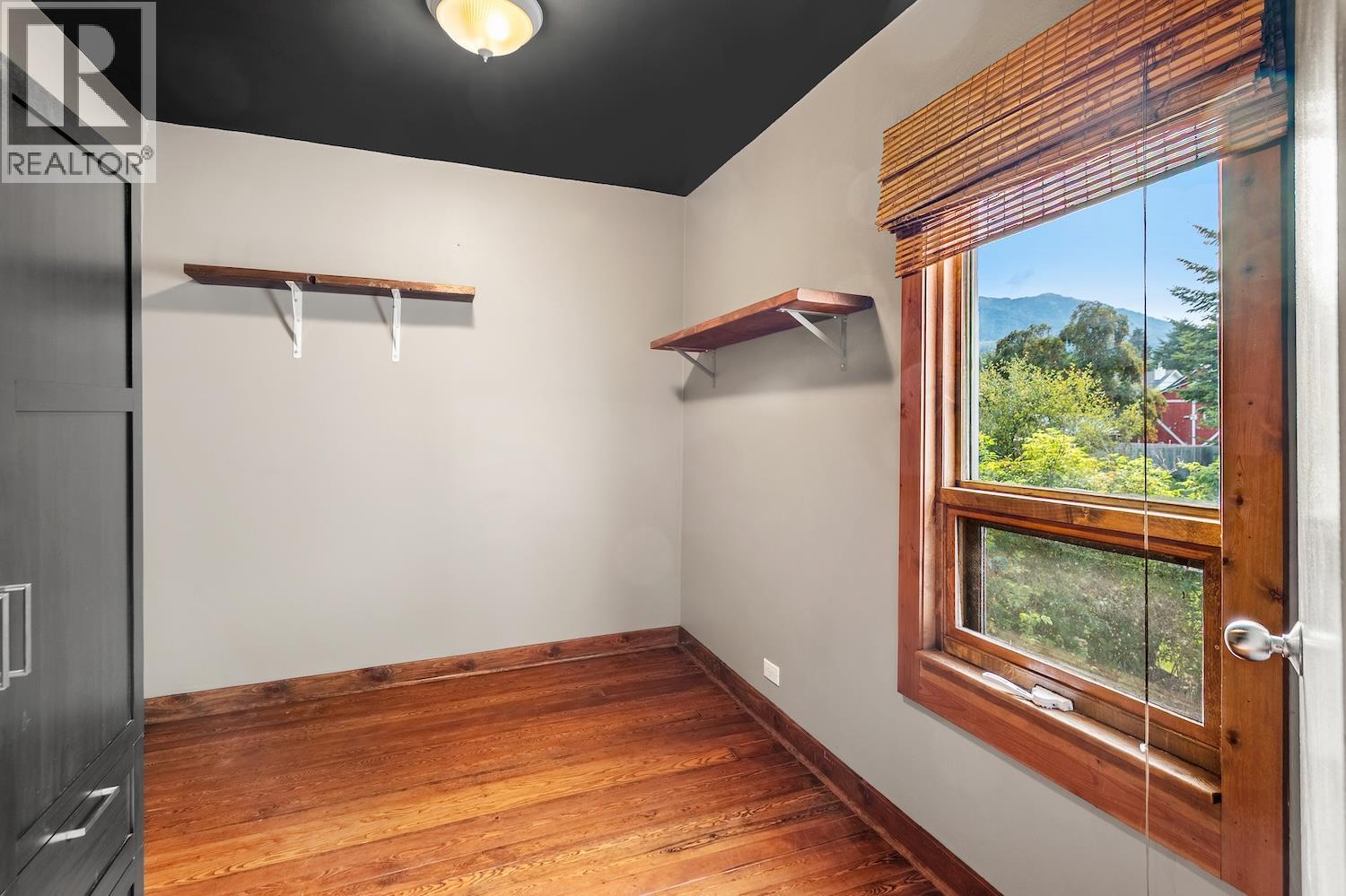 402 6a Avenue, Fernie, British Columbia  V0B 1M0 - Photo 9 - 10366087