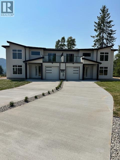 3736 Toba Road, Castlegar, British Columbia  V1N 4Y3 - Photo 1 - 10366137