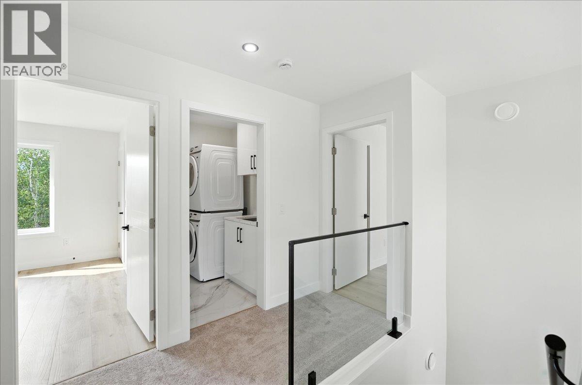 3736 Toba Road, Castlegar, British Columbia  V1N 4Y3 - Photo 19 - 10366137