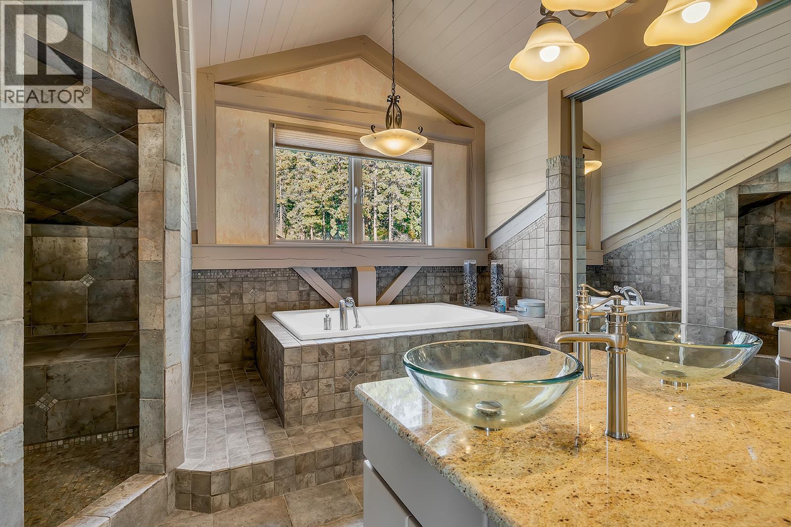 5705 Upper Booth N Road, Kelowna, British Columbia  V1X 7V7 - Photo 41 - 10362349